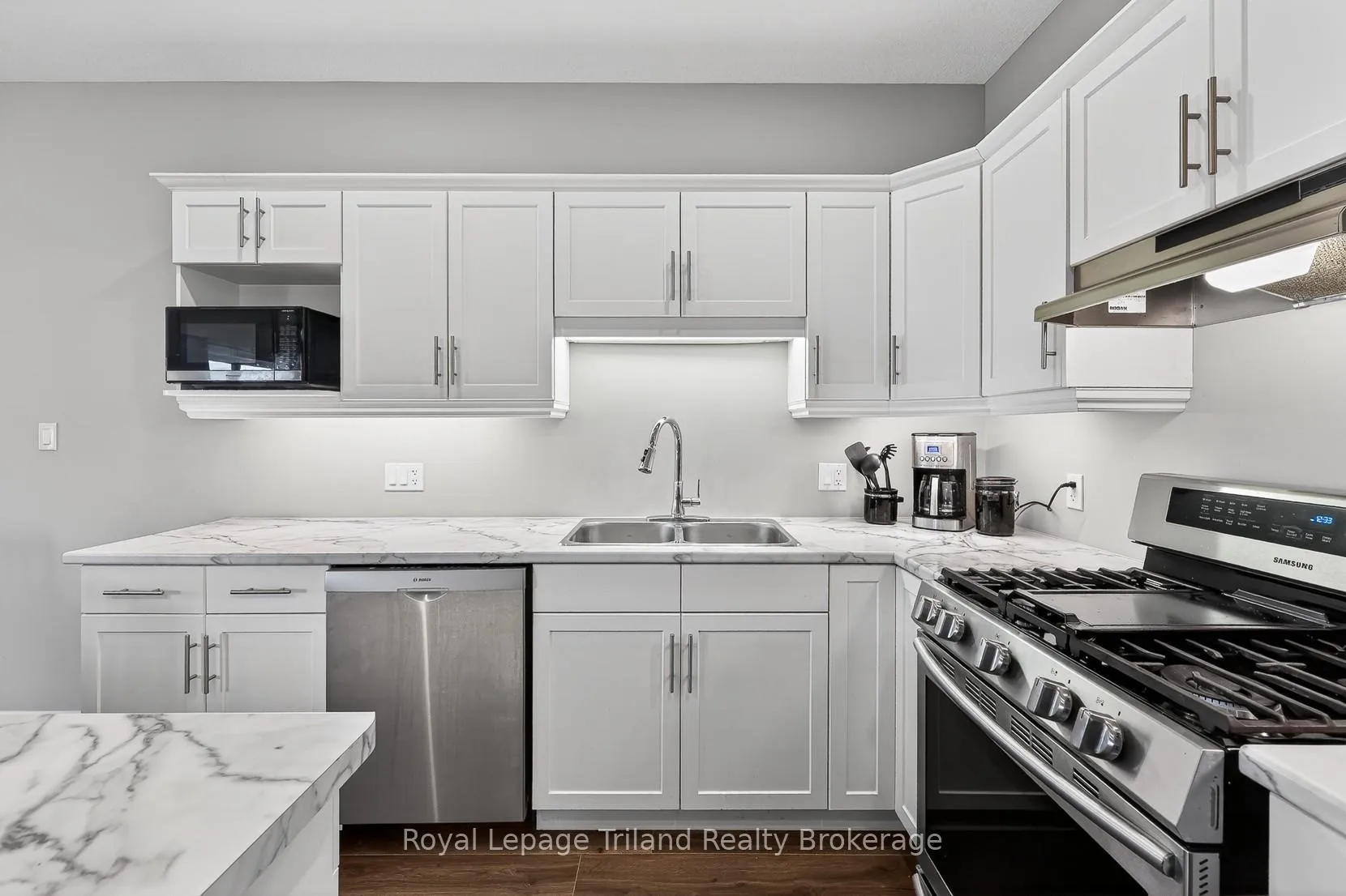 Photo 17 of 301 Boyd Boulevard, Zorra, Thamesford — HOMEH