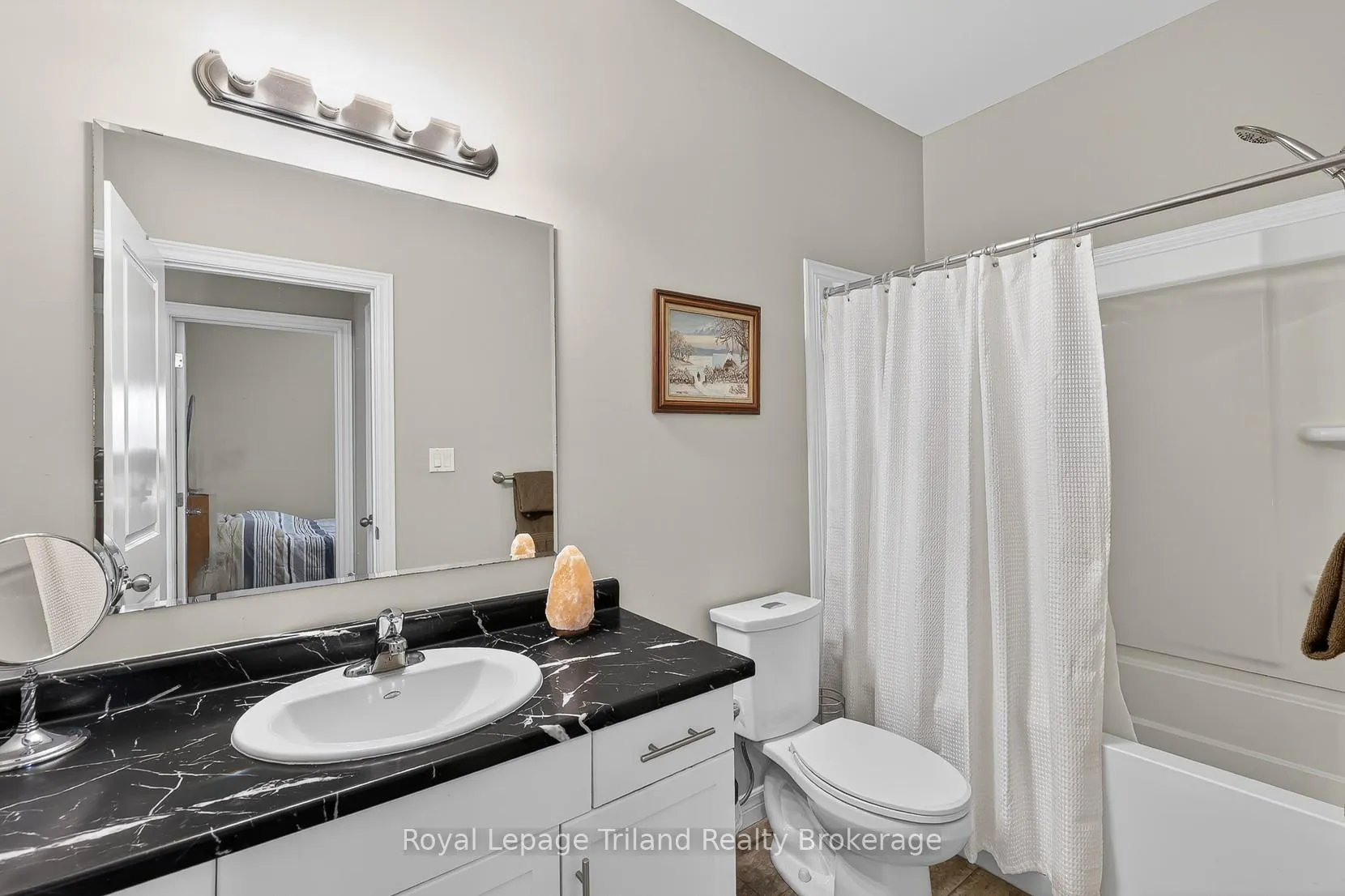 Photo 23 of 301 Boyd Boulevard, Zorra, Thamesford — HOMEH