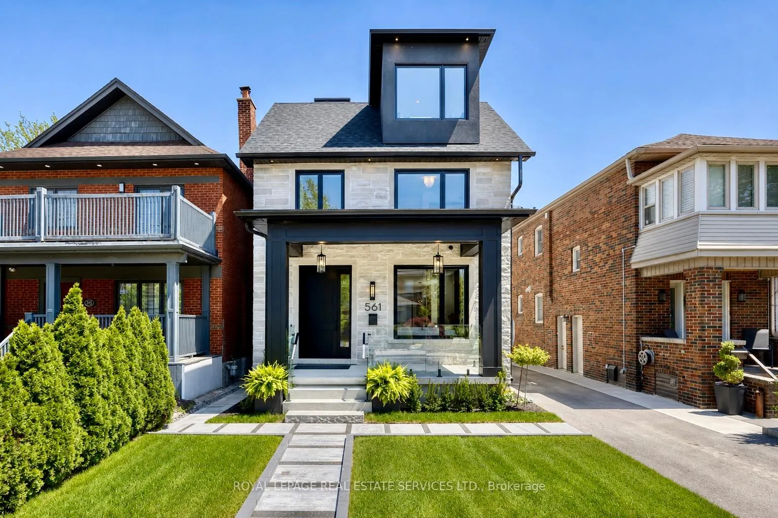 Front of 561 Durie Street
