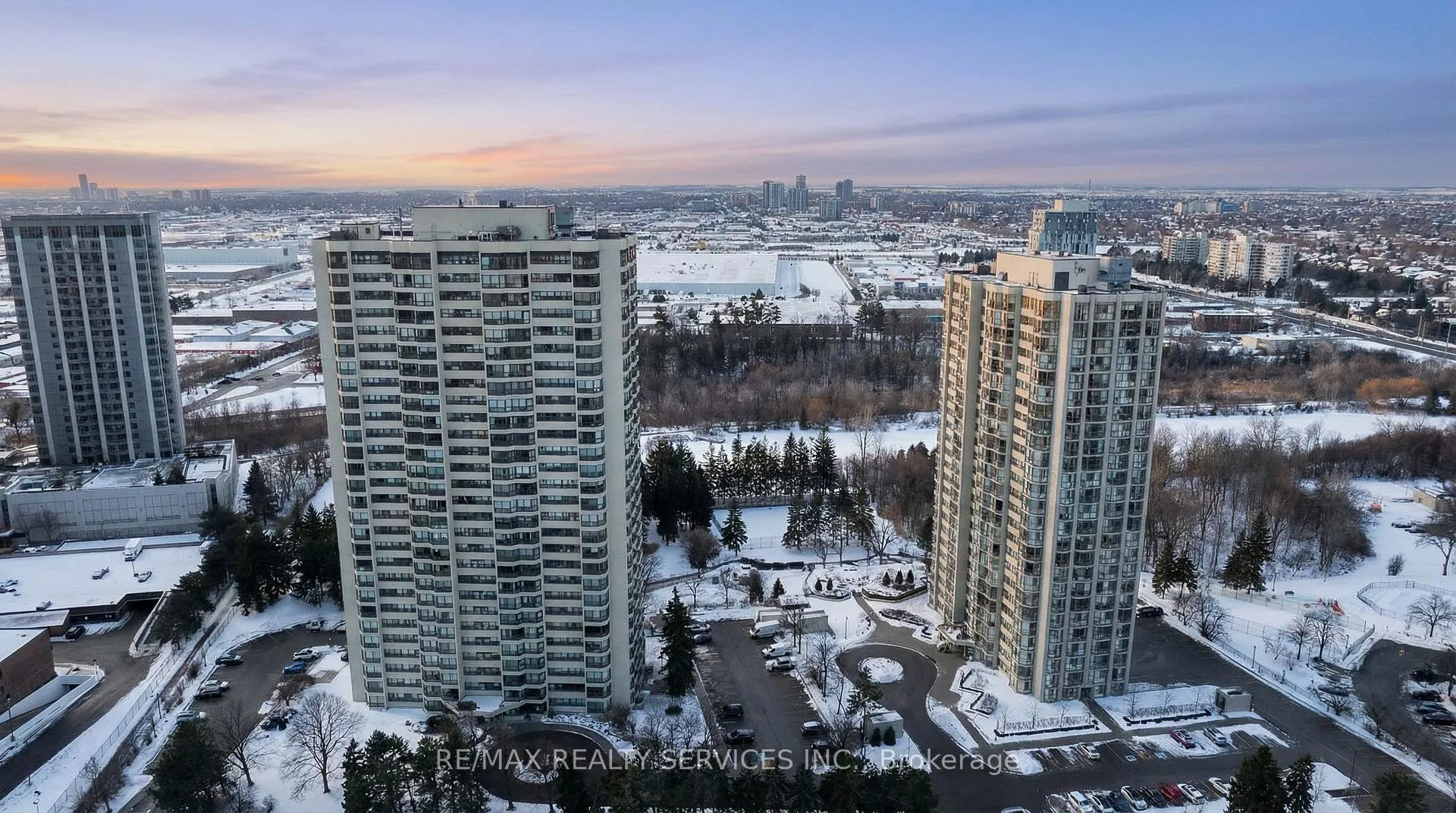 Photo 17 of Unit 203, 8 Lisa Street, Brampton, Queen Street Corridor — HOMEH