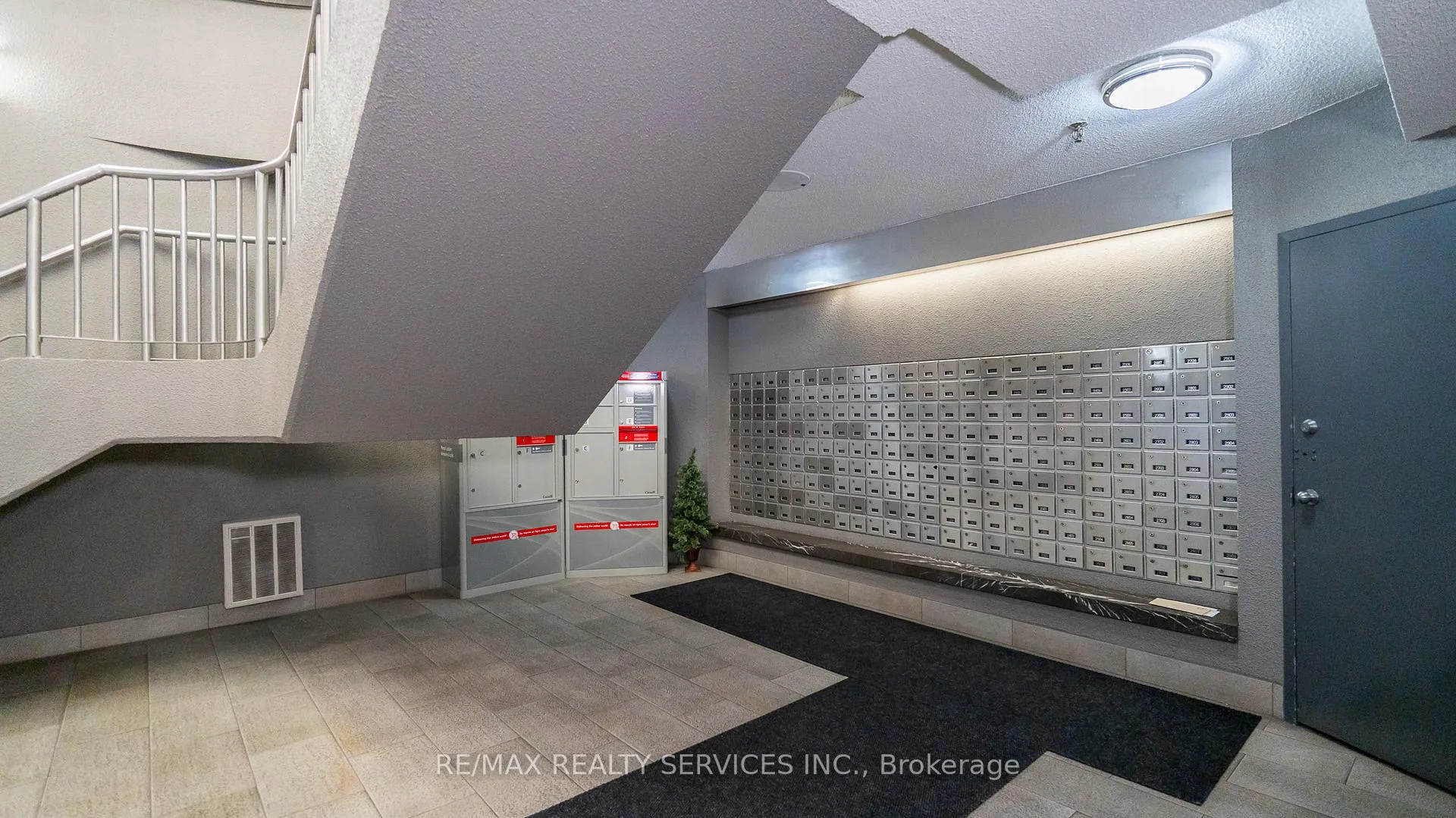 Photo 20 of Unit 203, 8 Lisa Street, Brampton, Queen Street Corridor — HOMEH