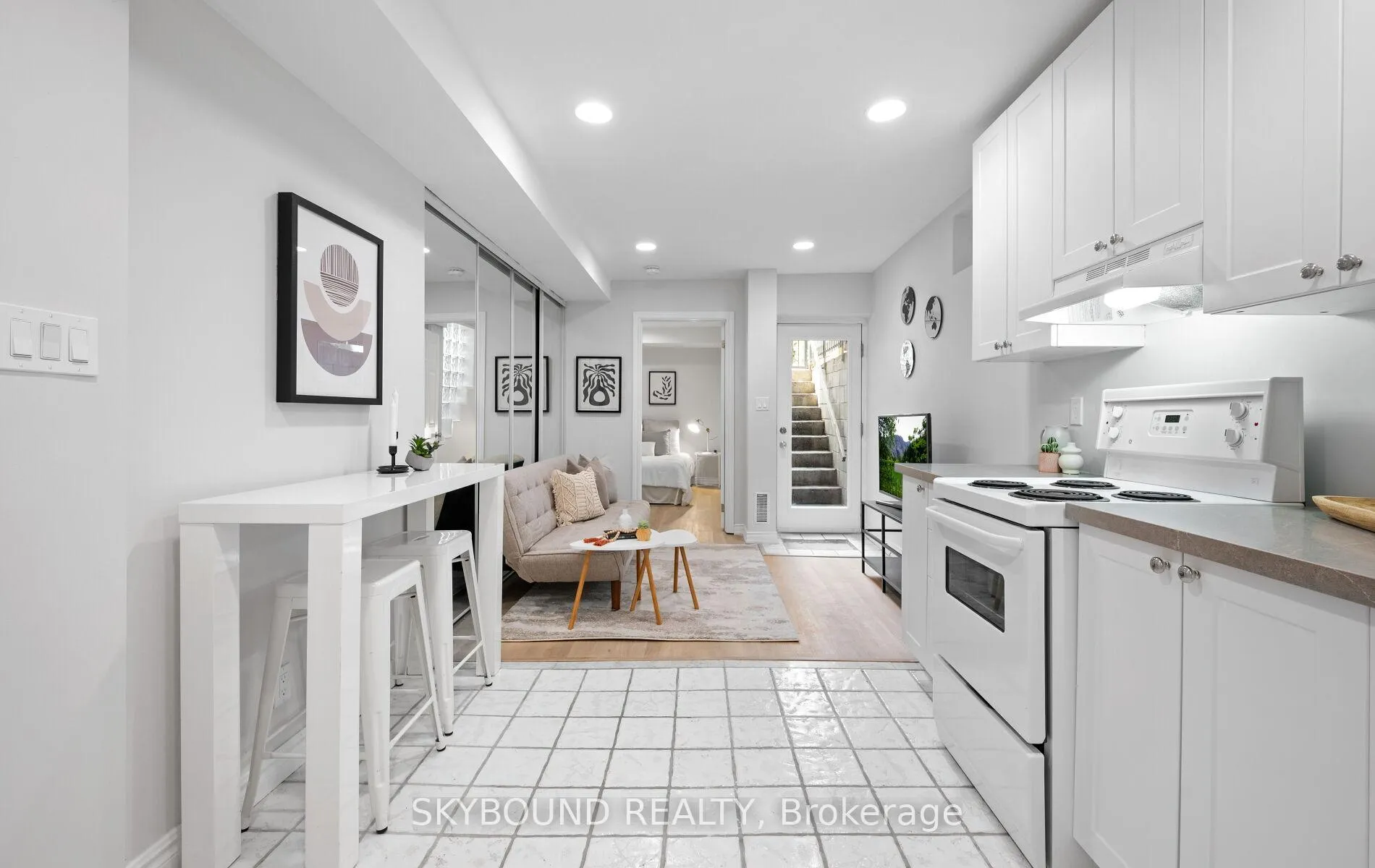 Photo 24 of 326 Kenilworth Avenue, Toronto, The Beaches — HOMEH