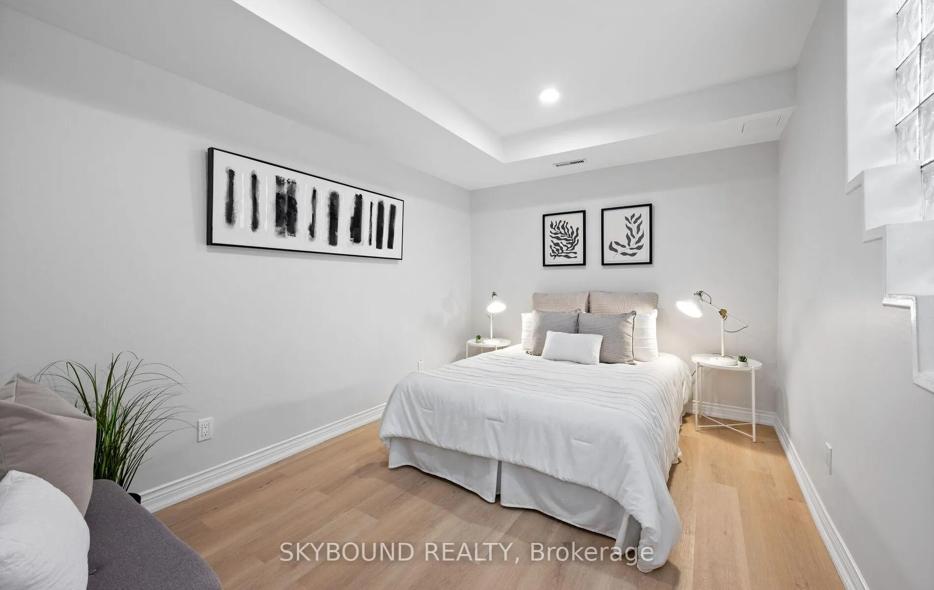 Photo 26 of 326 Kenilworth Avenue, Toronto, The Beaches — HOMEH