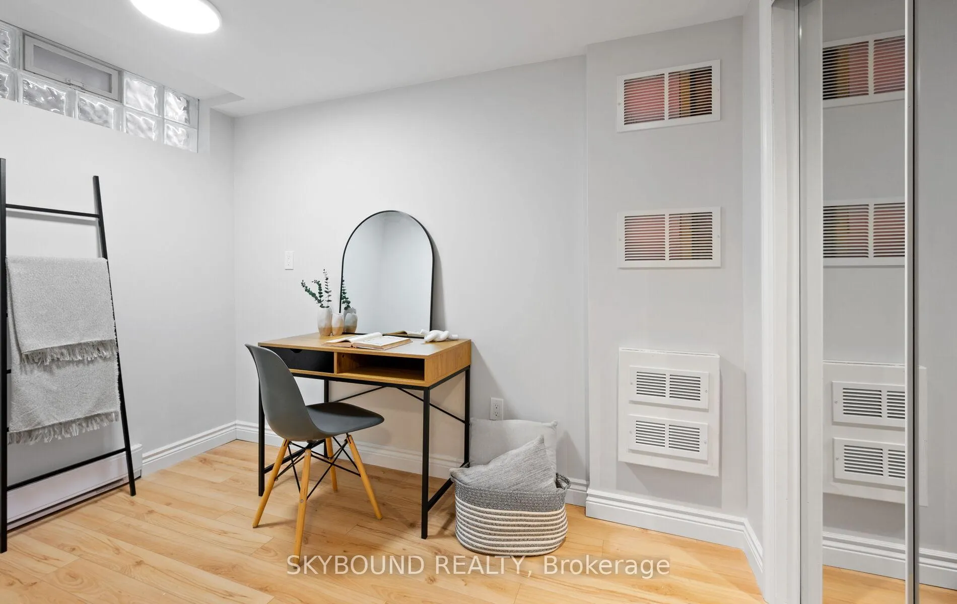 Photo 28 of 326 Kenilworth Avenue, Toronto, The Beaches — HOMEH