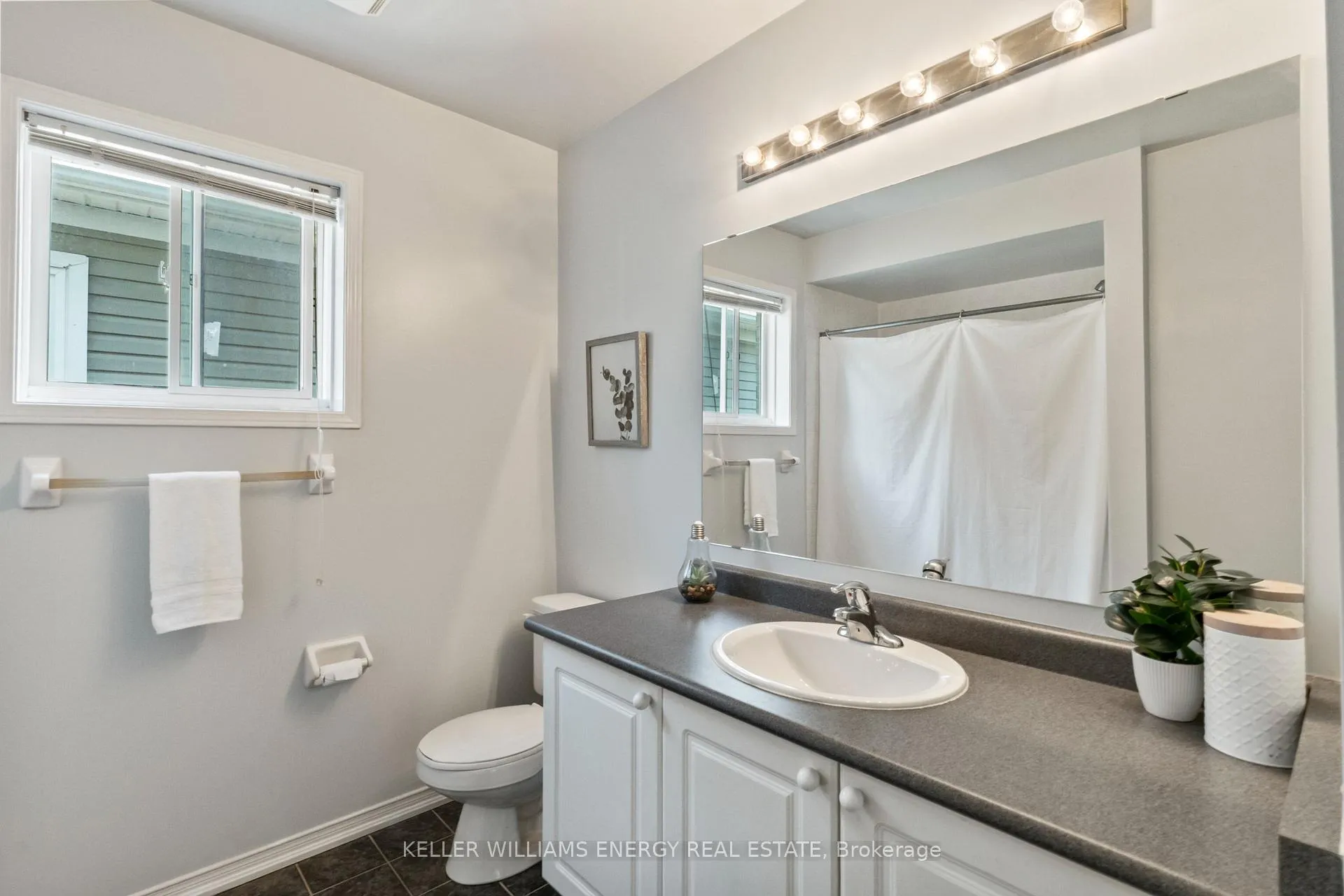 Photo 20 of 1530 Aldergrove Drive, Oshawa, Taunton — HOMEH