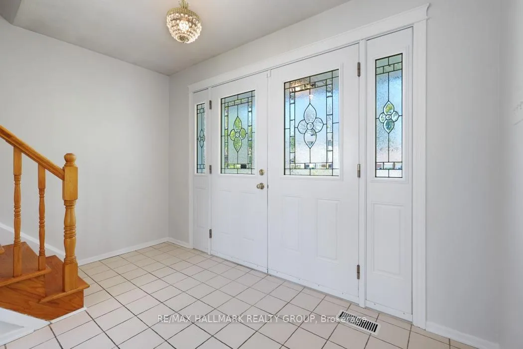 Photo 4 of 2187 Hamelin Crescent, Ottawa, Beacon Hill North — HOMEH