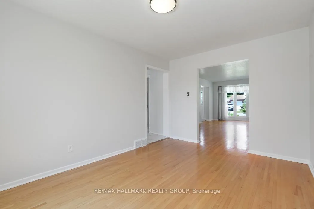 Photo 15 of 2187 Hamelin Crescent, Ottawa, Beacon Hill North — HOMEH