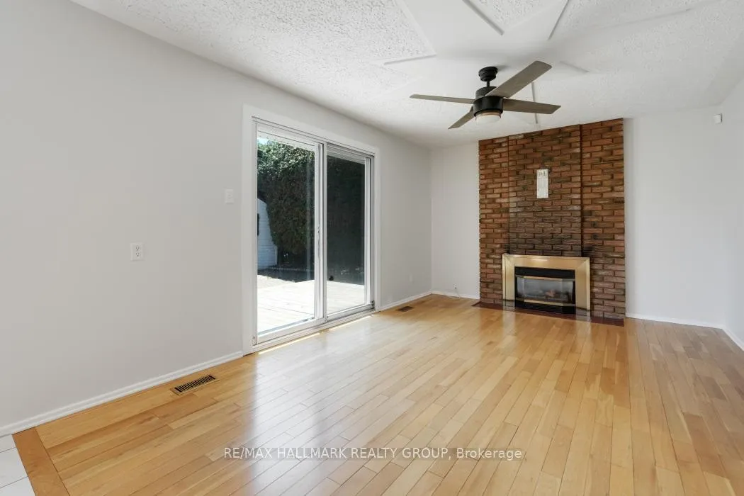 Photo 20 of 2187 Hamelin Crescent, Ottawa, Beacon Hill North — HOMEH