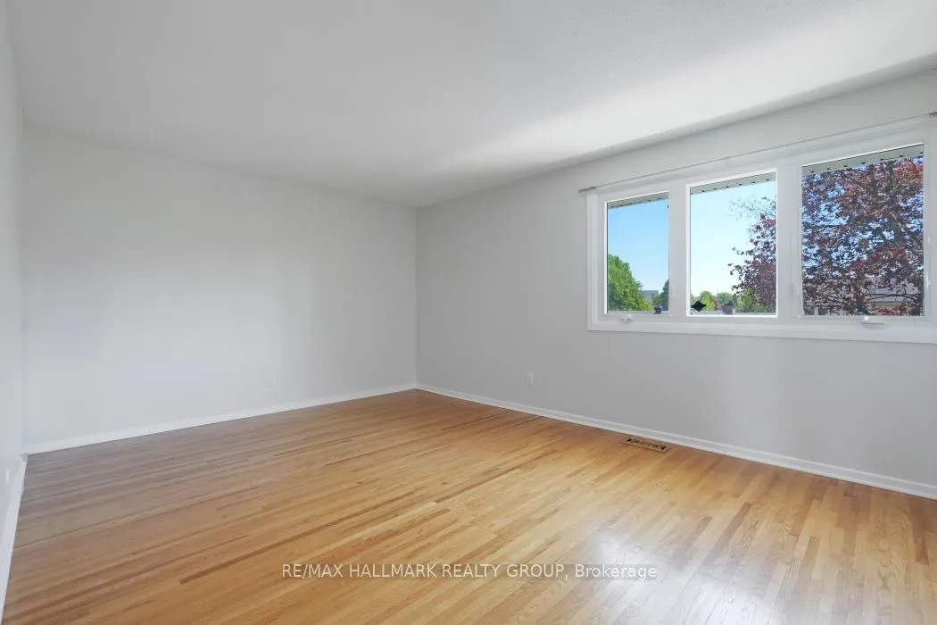 Photo 26 of 2187 Hamelin Crescent, Ottawa, Beacon Hill North — HOMEH