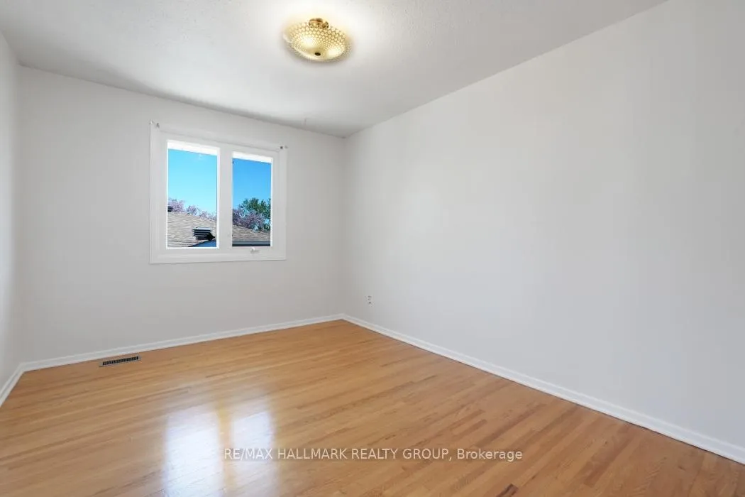Photo 29 of 2187 Hamelin Crescent, Ottawa, Beacon Hill North — HOMEH