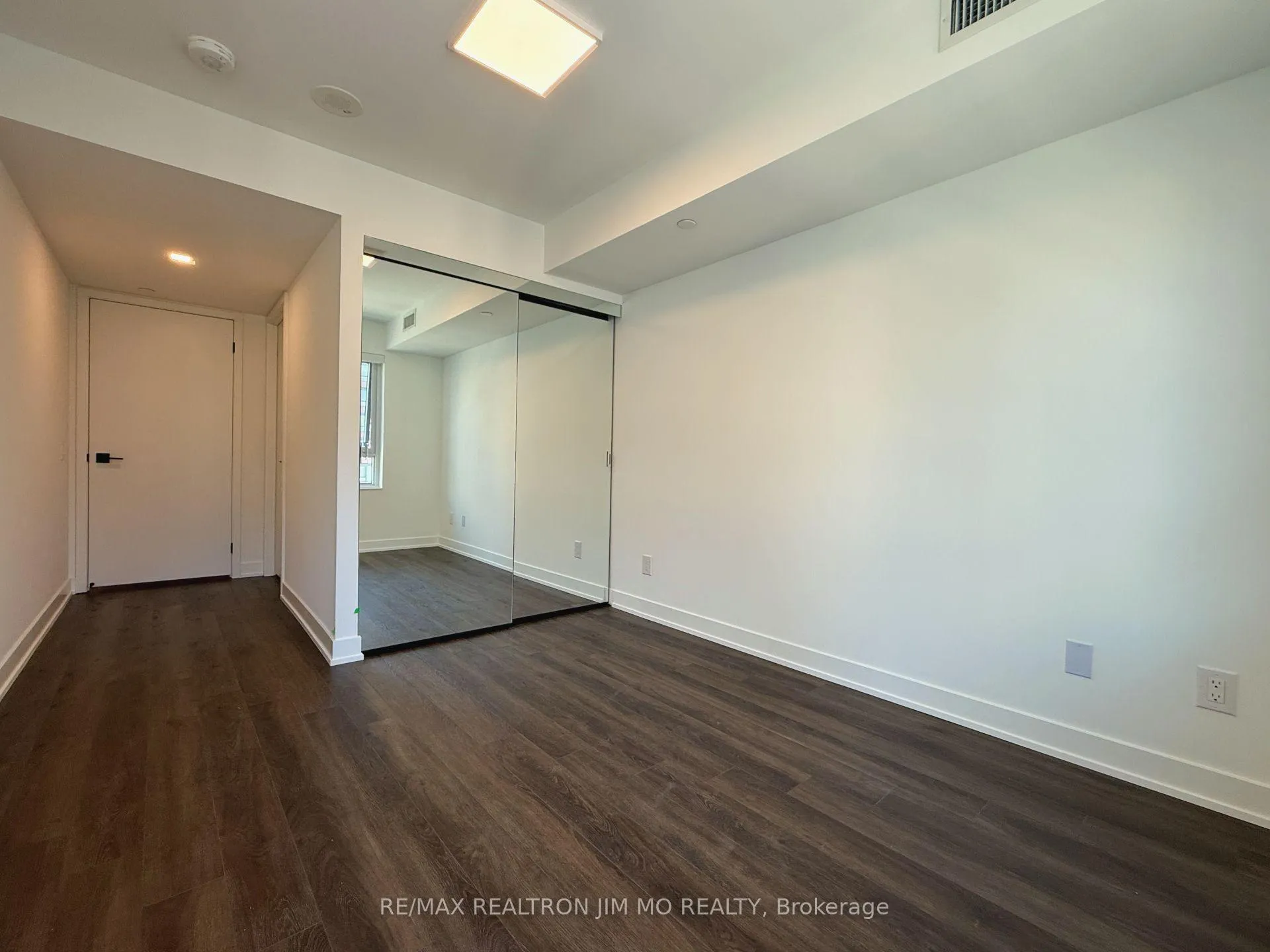 Photo 10 of Unit 1104, 609 Sherbourne Street, Toronto, North St. James Town — HOMEH