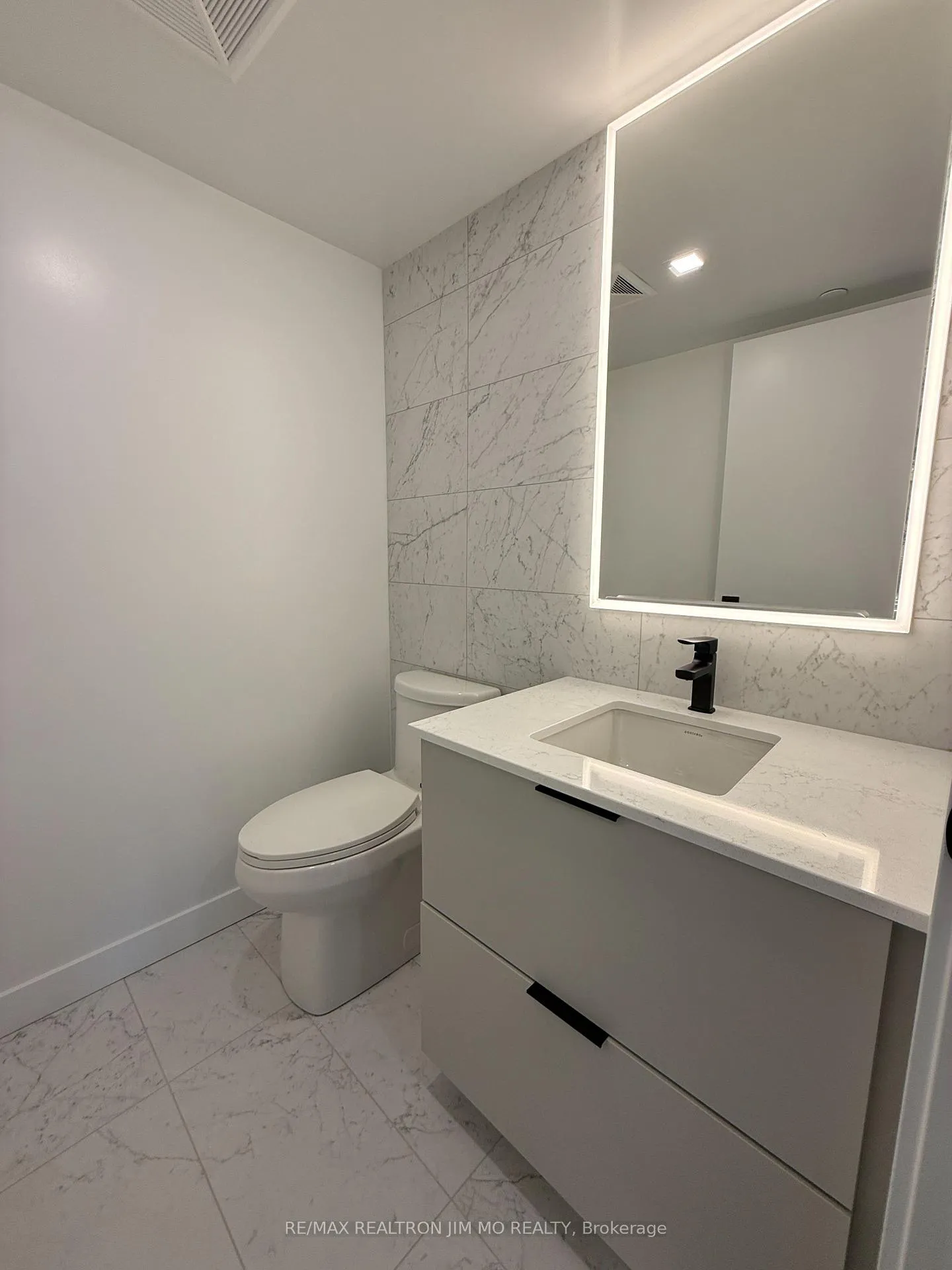 Photo 15 of Unit 1104, 609 Sherbourne Street, Toronto, North St. James Town — HOMEH