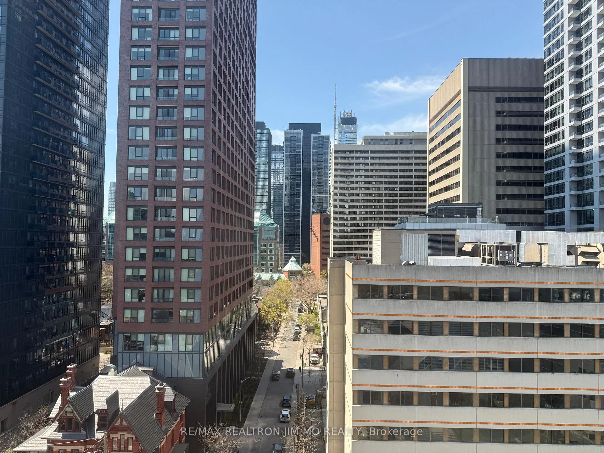 Photo 25 of Unit 1104, 609 Sherbourne Street, Toronto, North St. James Town — HOMEH