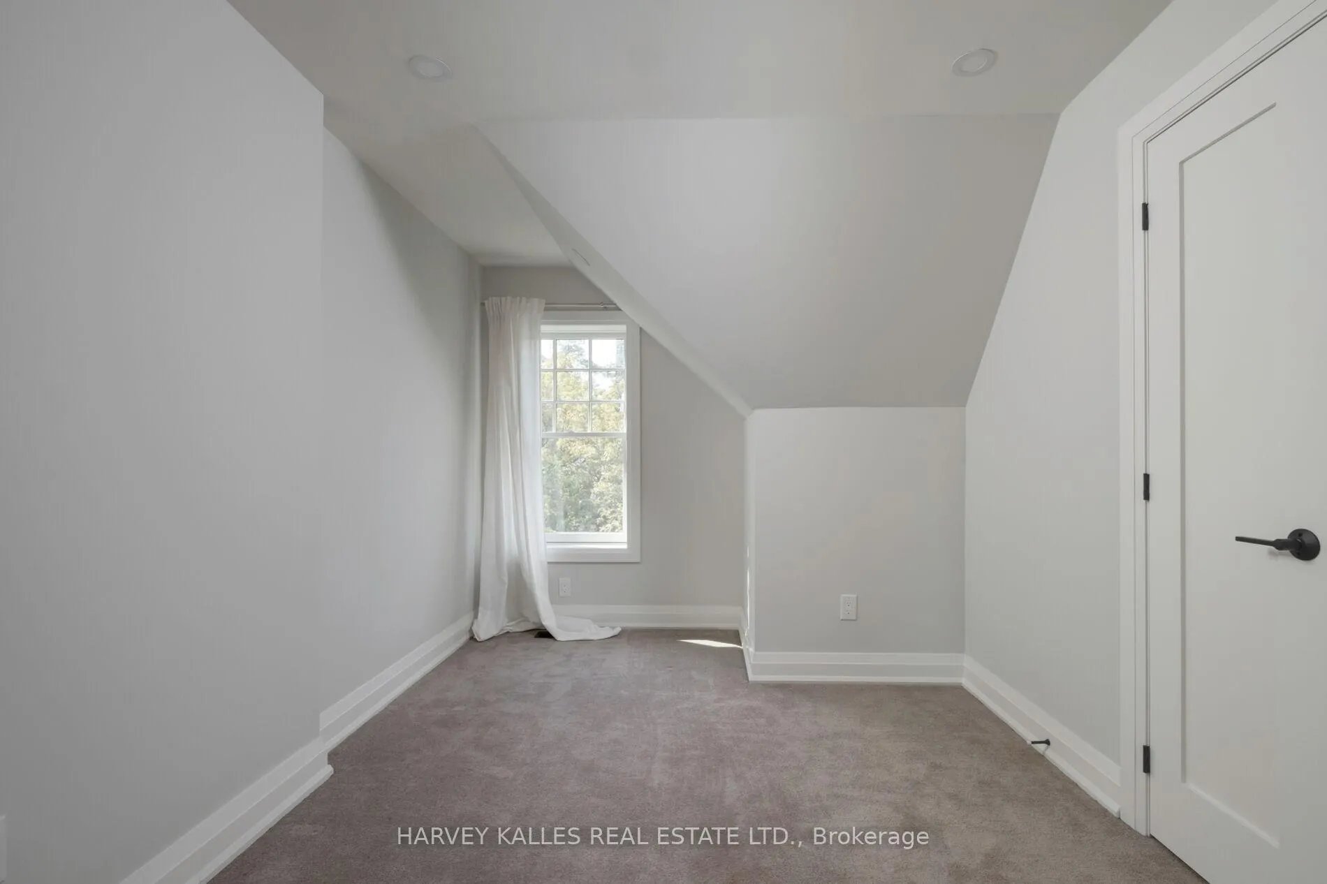 Photo 27 of 7 Edgedale Road, Toronto, North St. James Town — HOMEH
