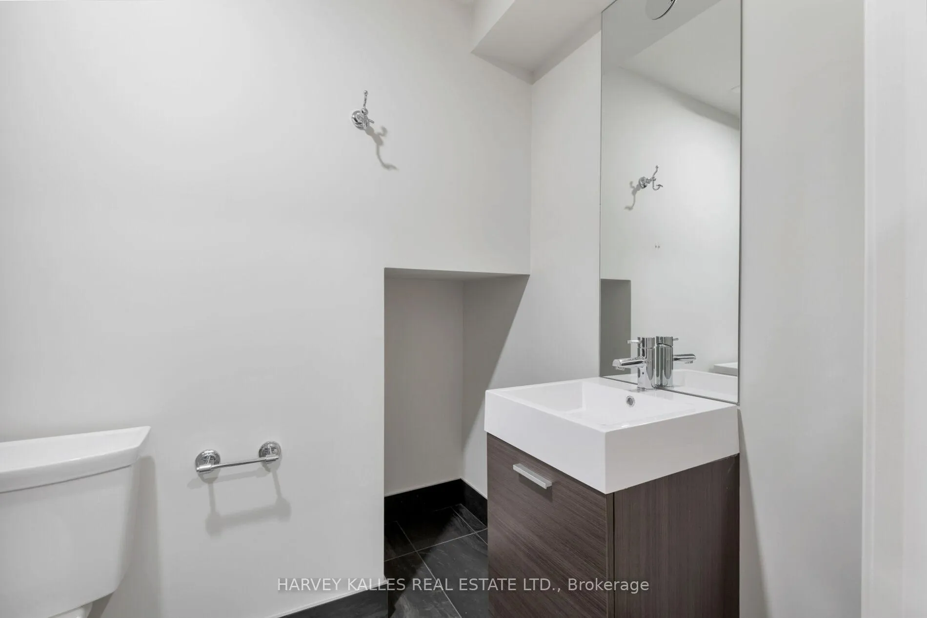 Photo 45 of 7 Edgedale Road, Toronto, North St. James Town — HOMEH