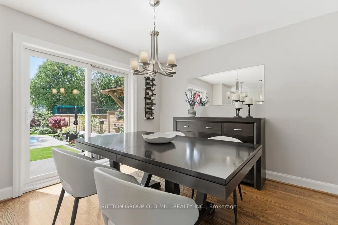 Photo 9 of 78 Ballacaine Drive, Etobicoke, Stonegate-Queensway — HOMEH
