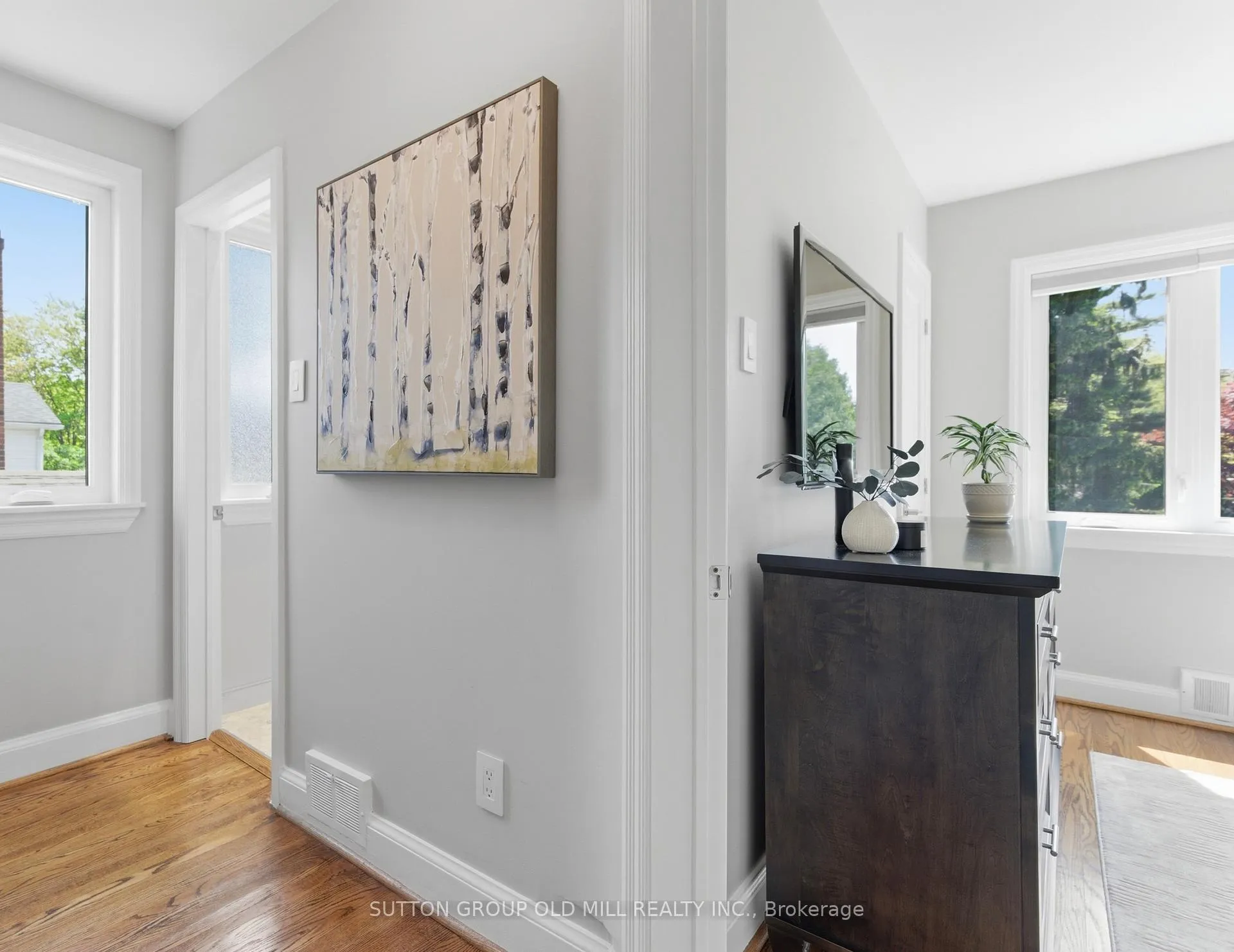 Photo 10 of 78 Ballacaine Drive, Etobicoke, Stonegate-Queensway — HOMEH