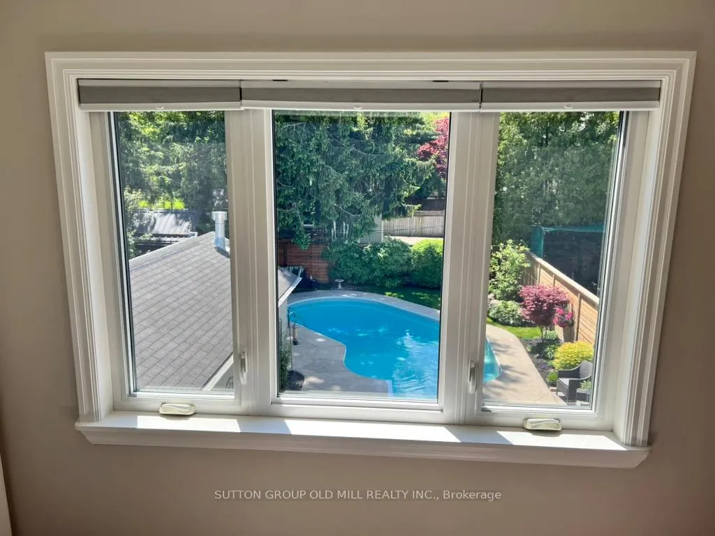 Photo 13 of 78 Ballacaine Drive, Etobicoke, Stonegate-Queensway — HOMEH