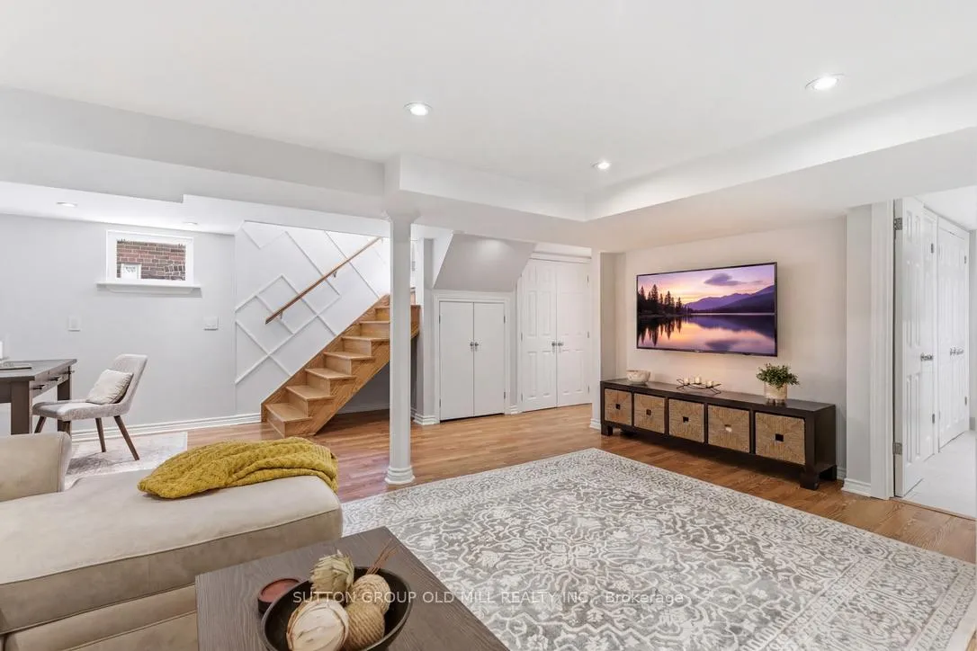 Photo 18 of 78 Ballacaine Drive, Etobicoke, Stonegate-Queensway — HOMEH