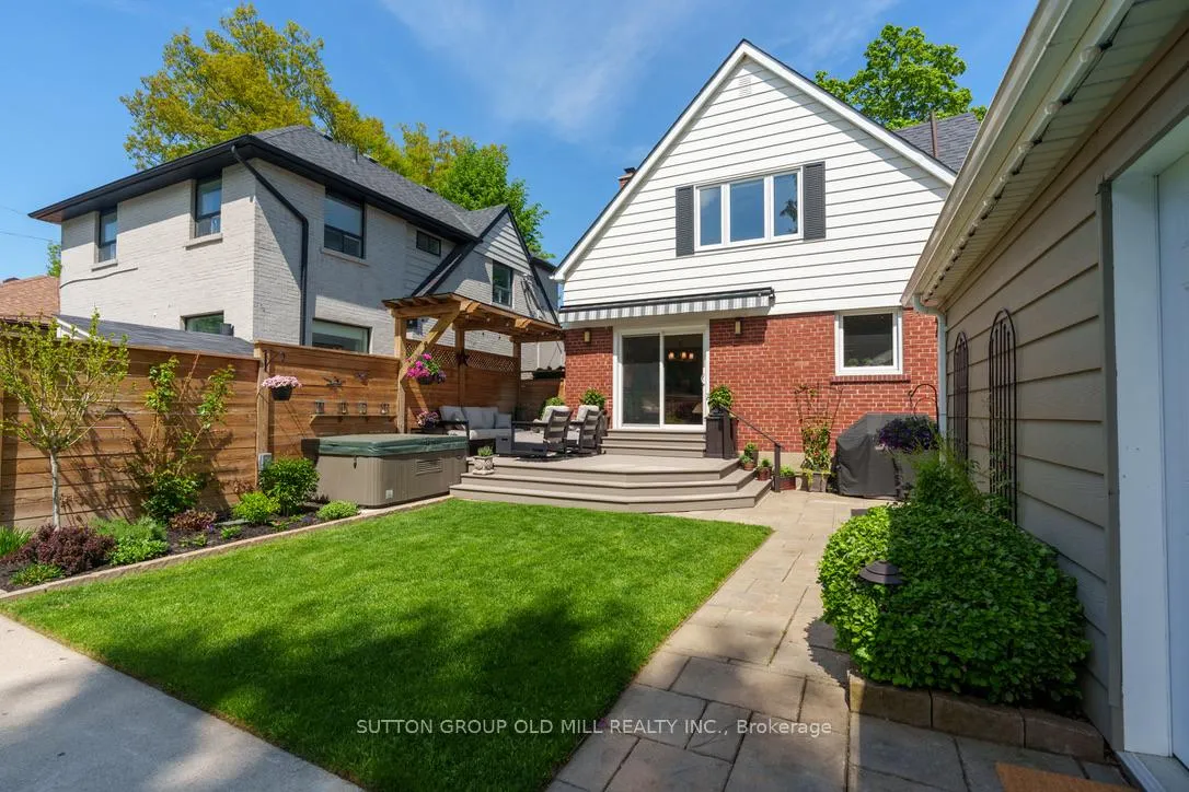 Photo 25 of 78 Ballacaine Drive, Etobicoke, Stonegate-Queensway — HOMEH