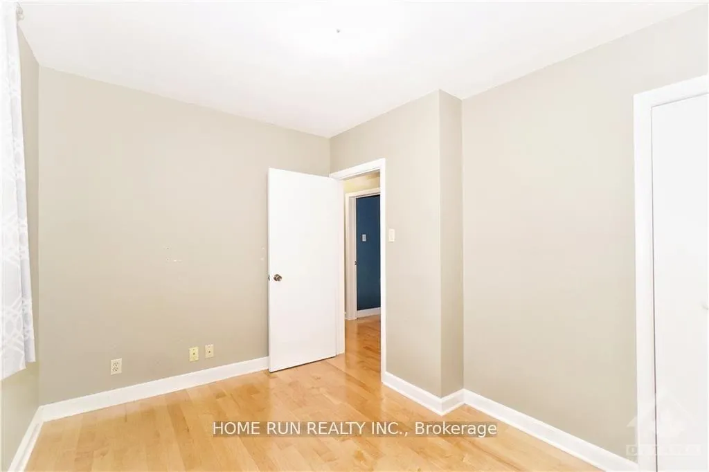 Photo 13 of 39 Epworth Avenue, Ottawa, Meadowlands/St. Claire Gardens — HOMEH