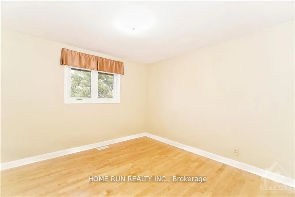 Photo 14 of 39 Epworth Avenue, Ottawa, Meadowlands/St. Claire Gardens — HOMEH