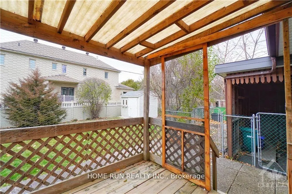 Photo 25 of 39 Epworth Avenue, Ottawa, Meadowlands/St. Claire Gardens — HOMEH