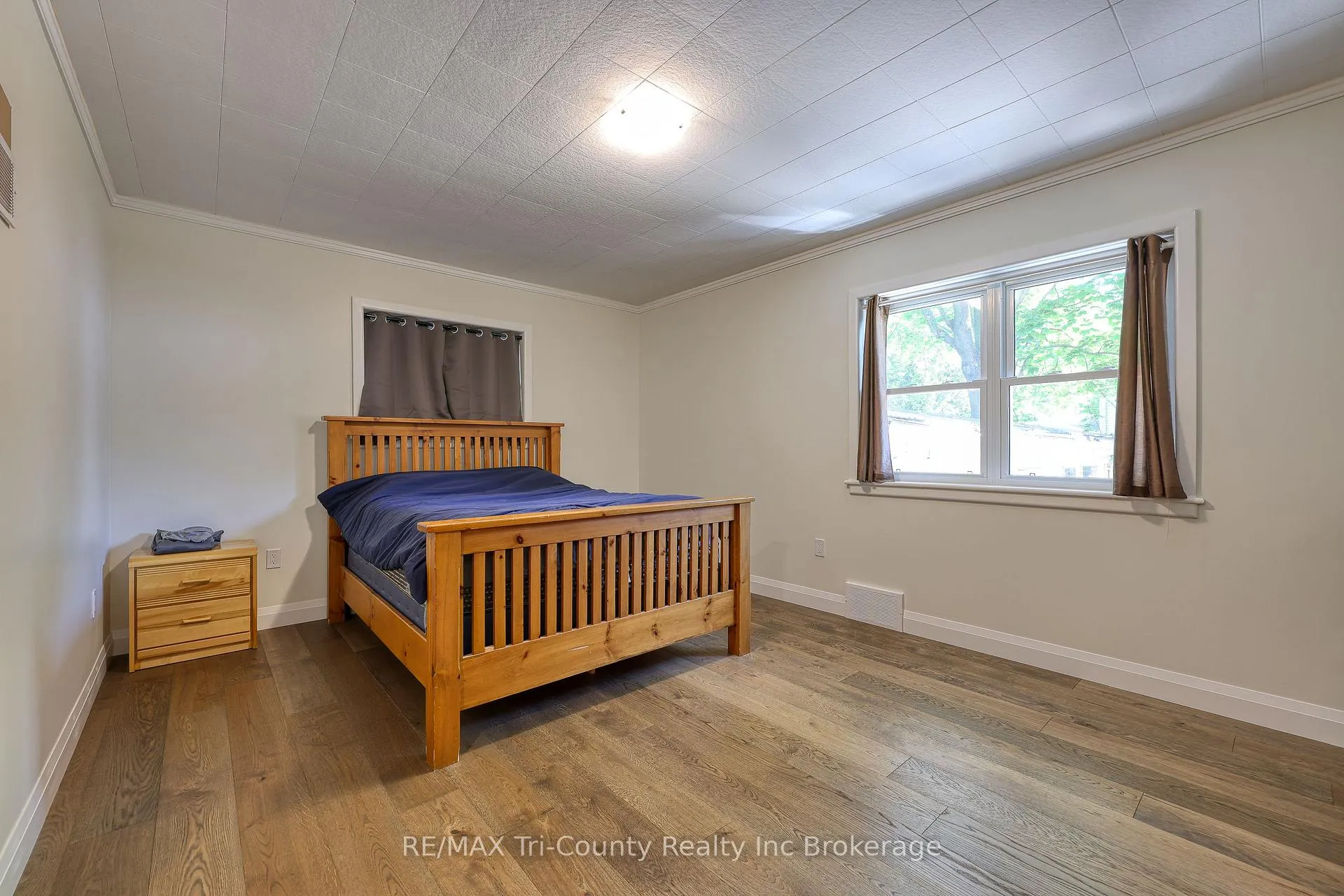 Photo 18 of 16 Delevan Crescent, Tillsonburg — HOMEH