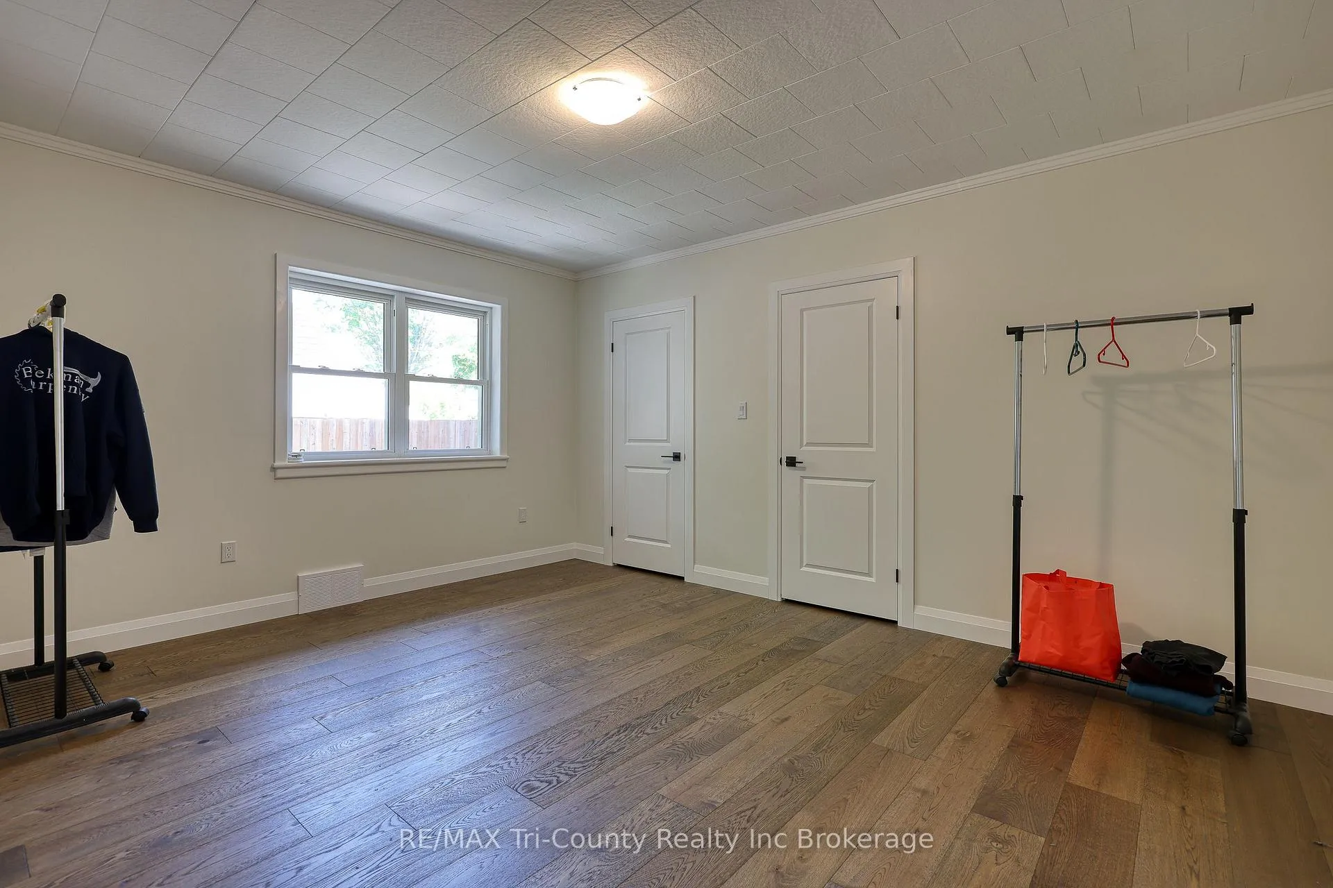 Photo 19 of 16 Delevan Crescent, Tillsonburg — HOMEH