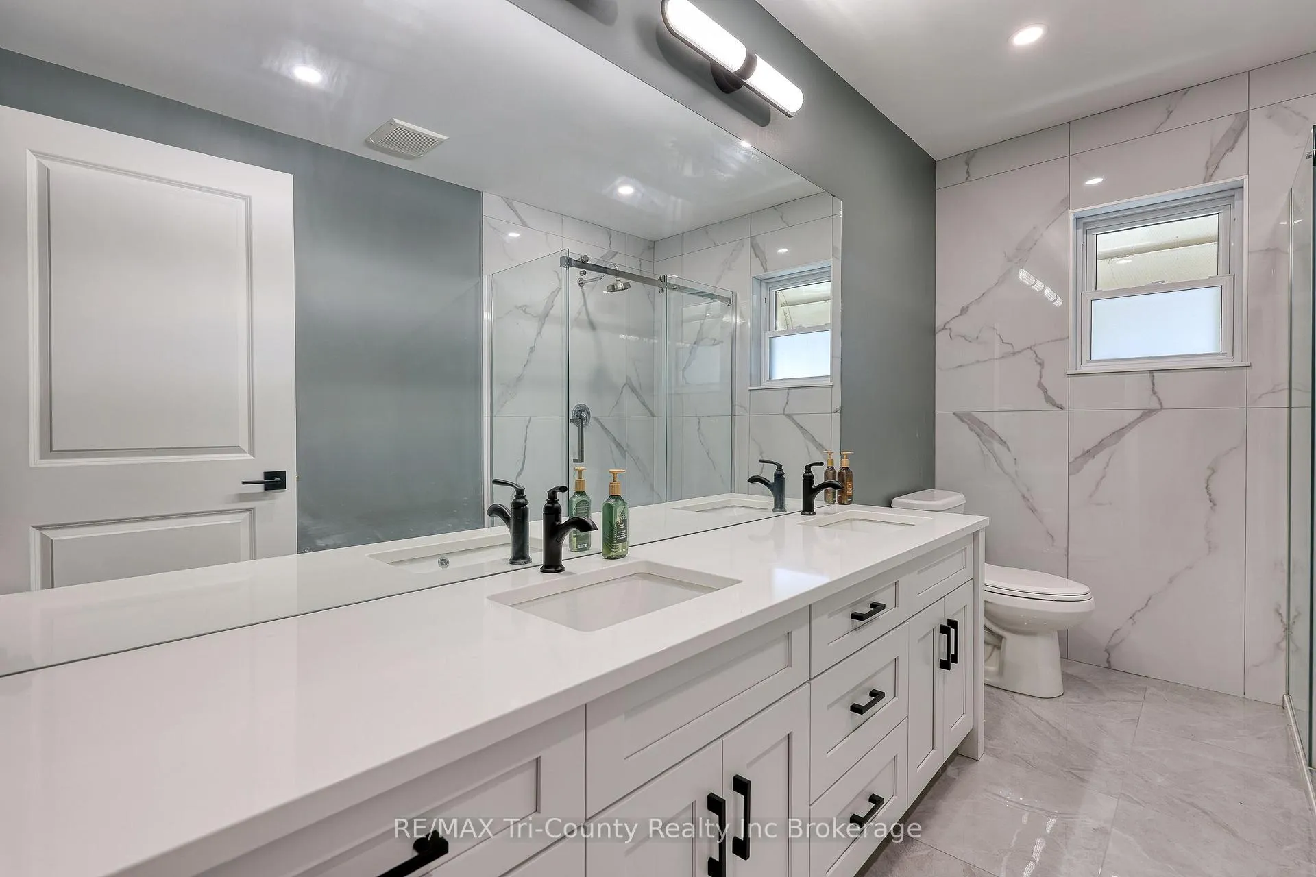 Photo 20 of 16 Delevan Crescent, Tillsonburg — HOMEH