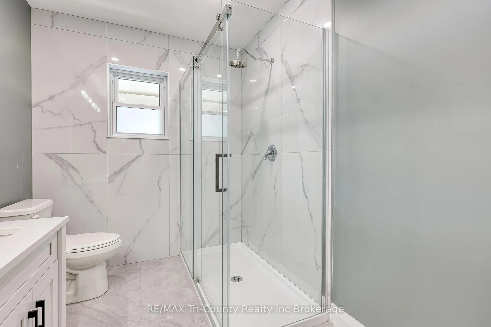 Photo 21 of 16 Delevan Crescent, Tillsonburg — HOMEH