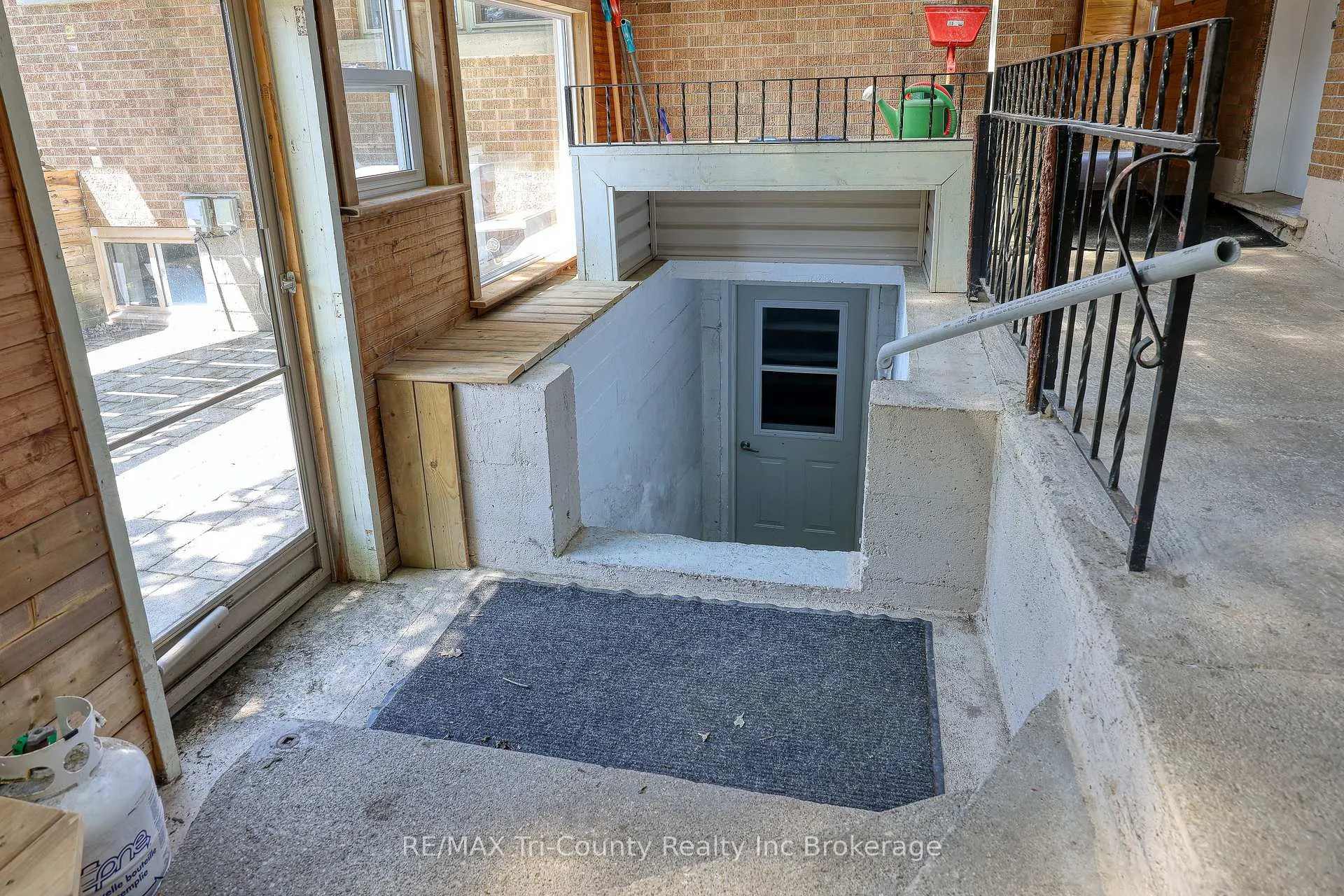 Photo 28 of 16 Delevan Crescent, Tillsonburg — HOMEH