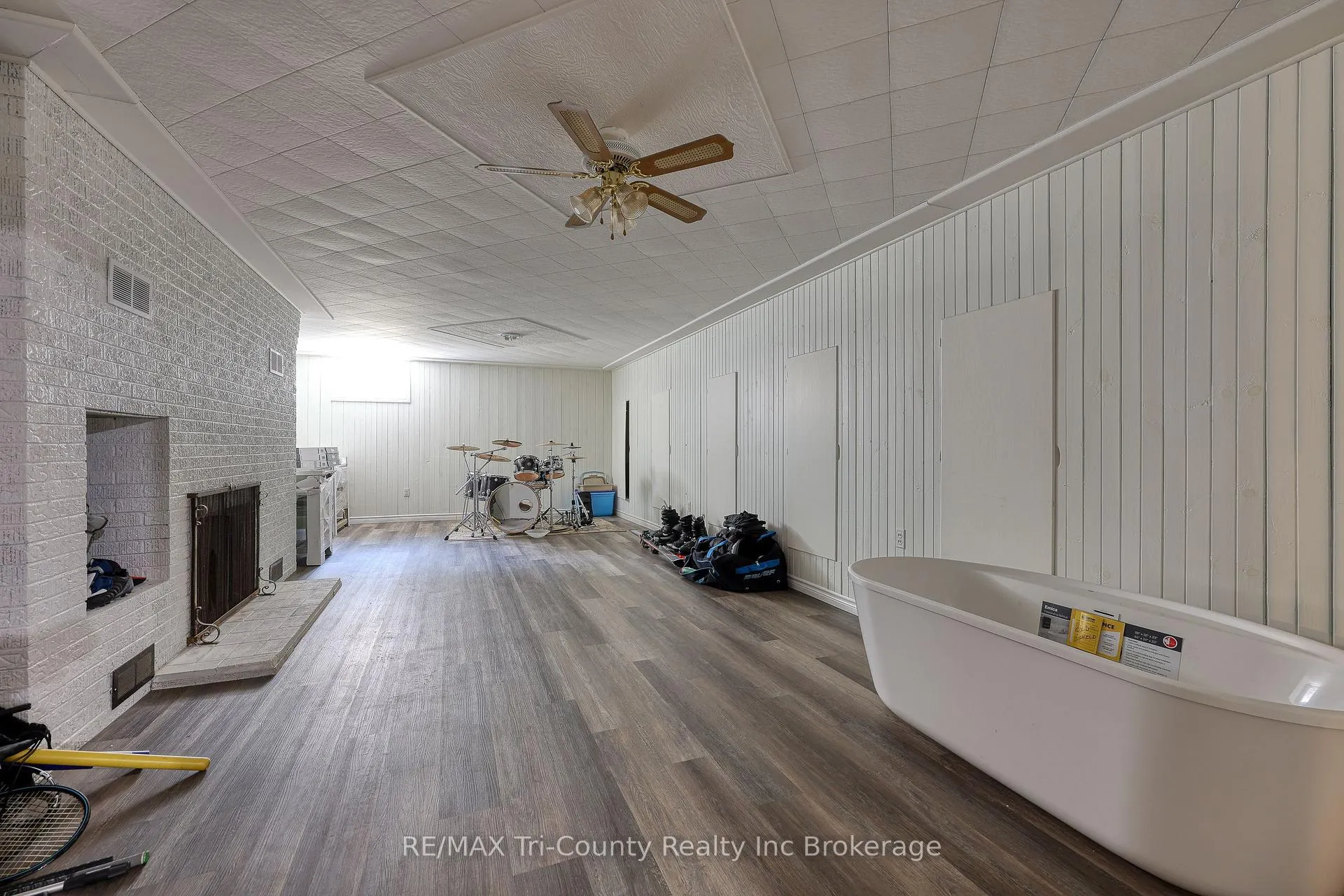 Photo 33 of 16 Delevan Crescent, Tillsonburg — HOMEH