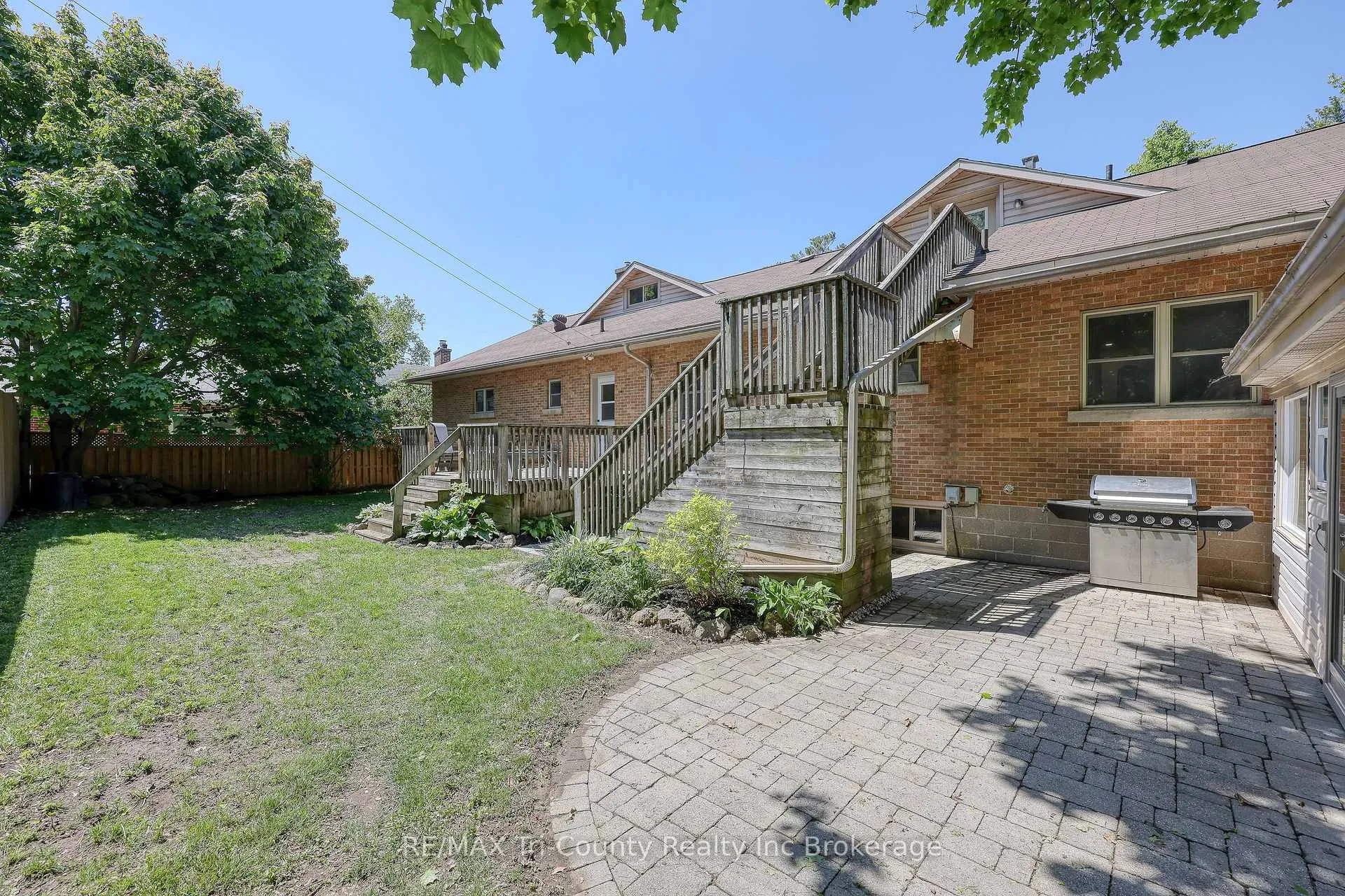 Photo 37 of 16 Delevan Crescent, Tillsonburg — HOMEH