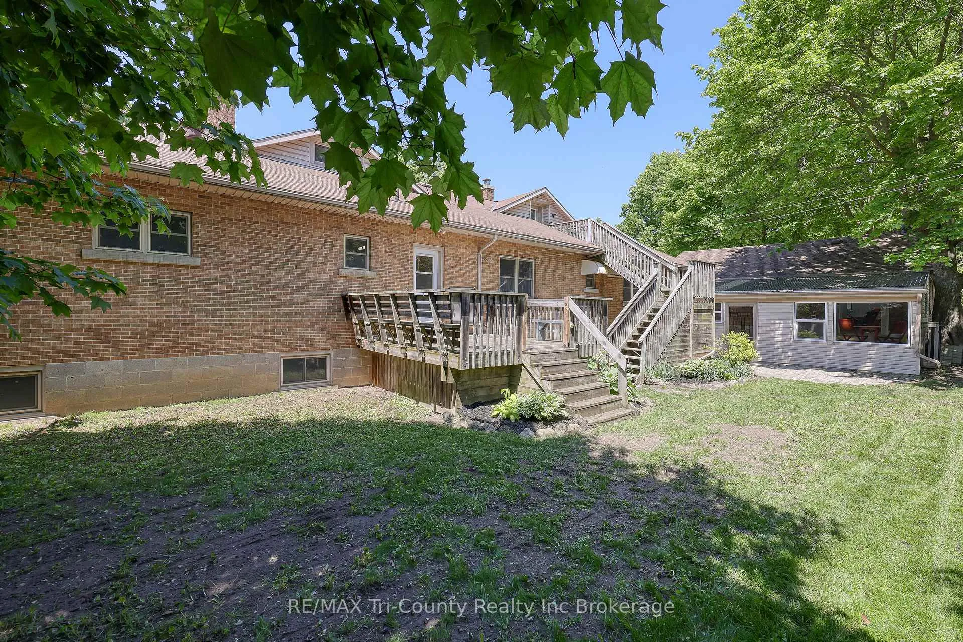 Photo 38 of 16 Delevan Crescent, Tillsonburg — HOMEH