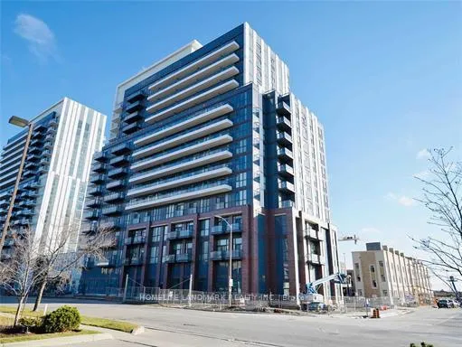 Front of Unit 811, 10 Honeycrisp Crescent