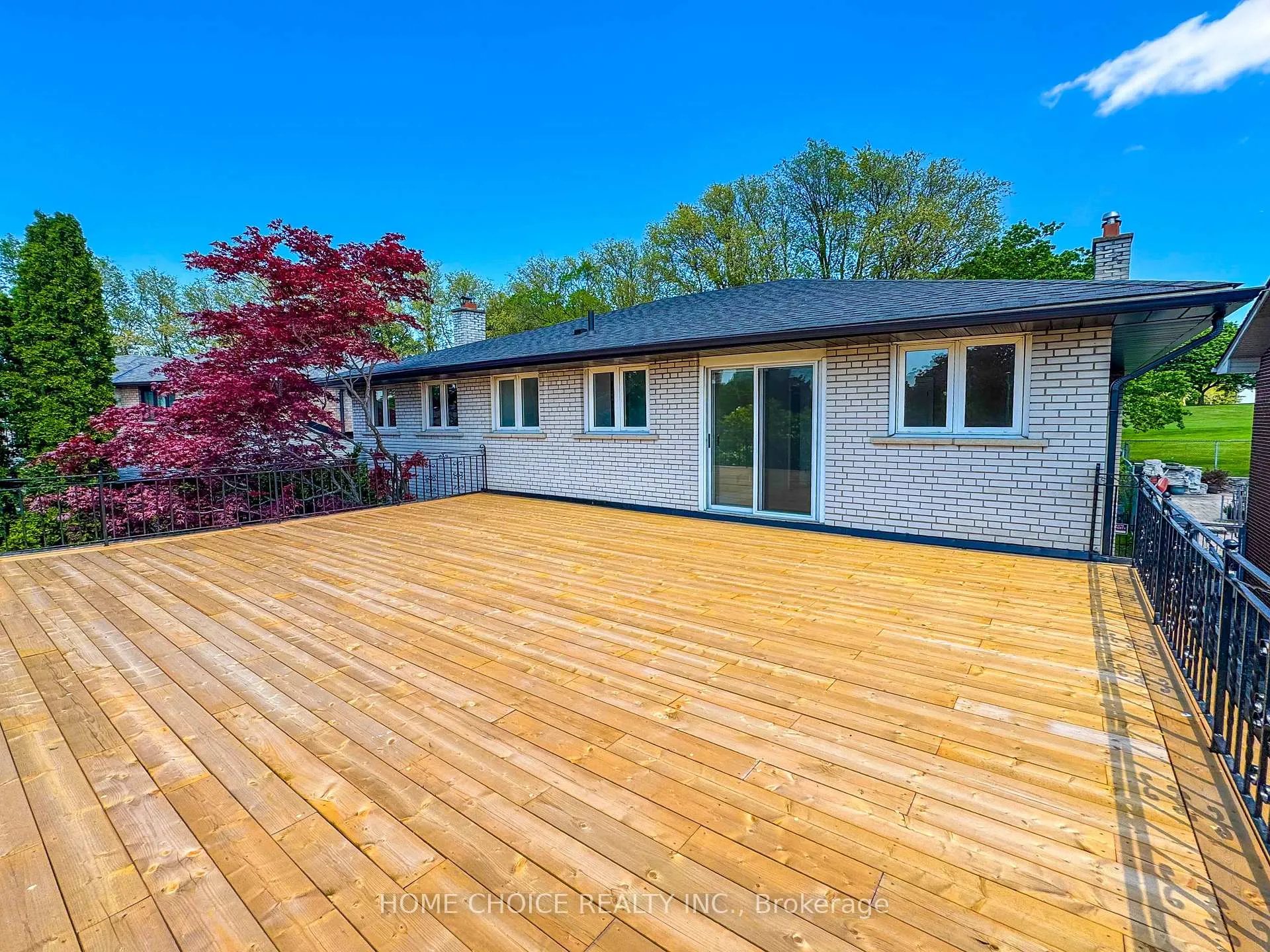 Photo 44 of 43 Golfwood Heights E, Etobicoke, Kingsview Village-The Westway — HOMEH