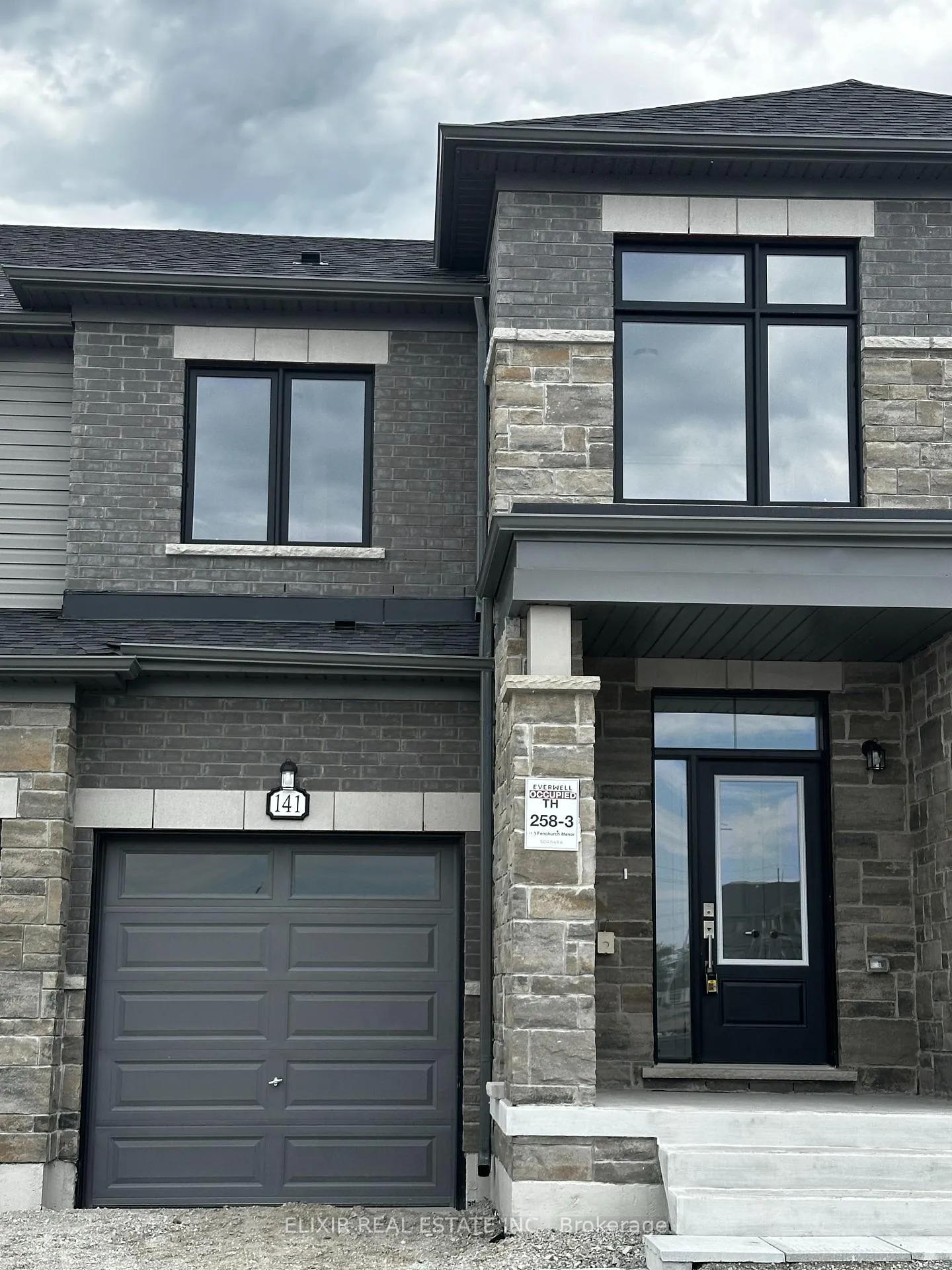 Photo 1 of 141 Fenchurch Manor, Barrie, Rural Barrie Southeast — HOMEH