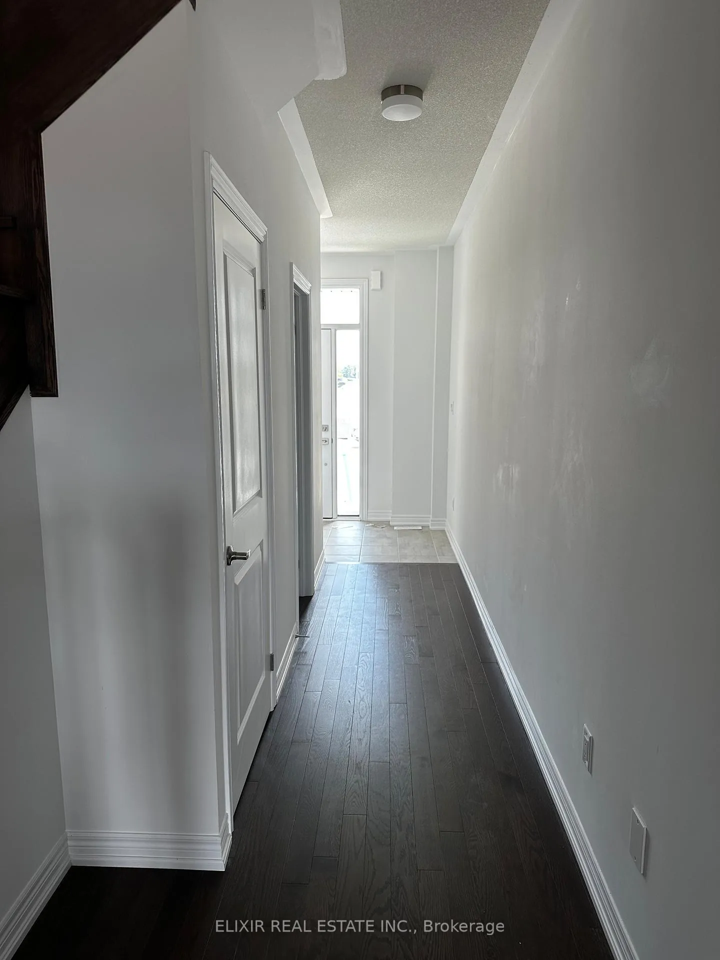 Photo 4 of 141 Fenchurch Manor, Barrie, Rural Barrie Southeast — HOMEH
