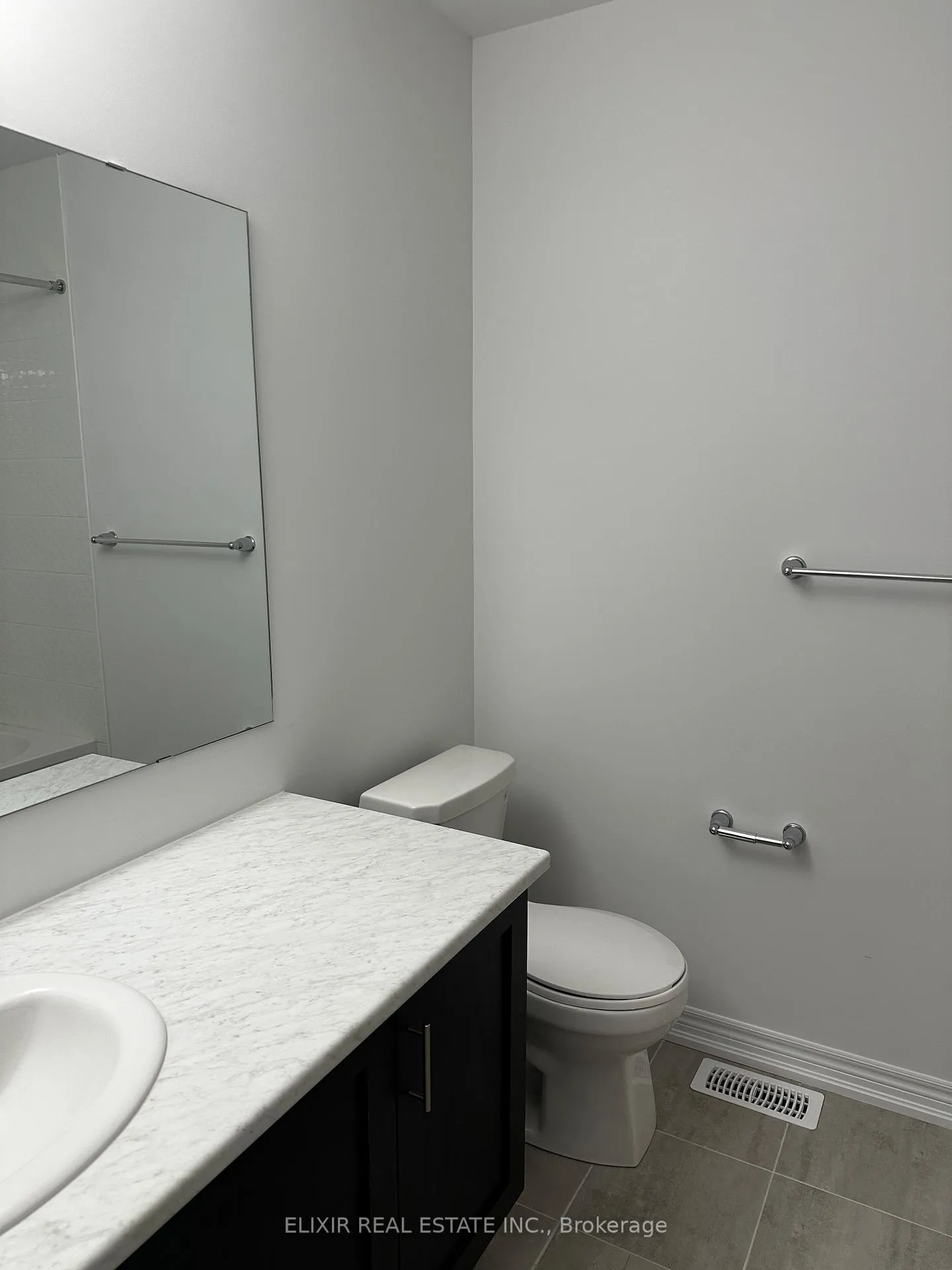 Photo 20 of 141 Fenchurch Manor, Barrie, Rural Barrie Southeast — HOMEH