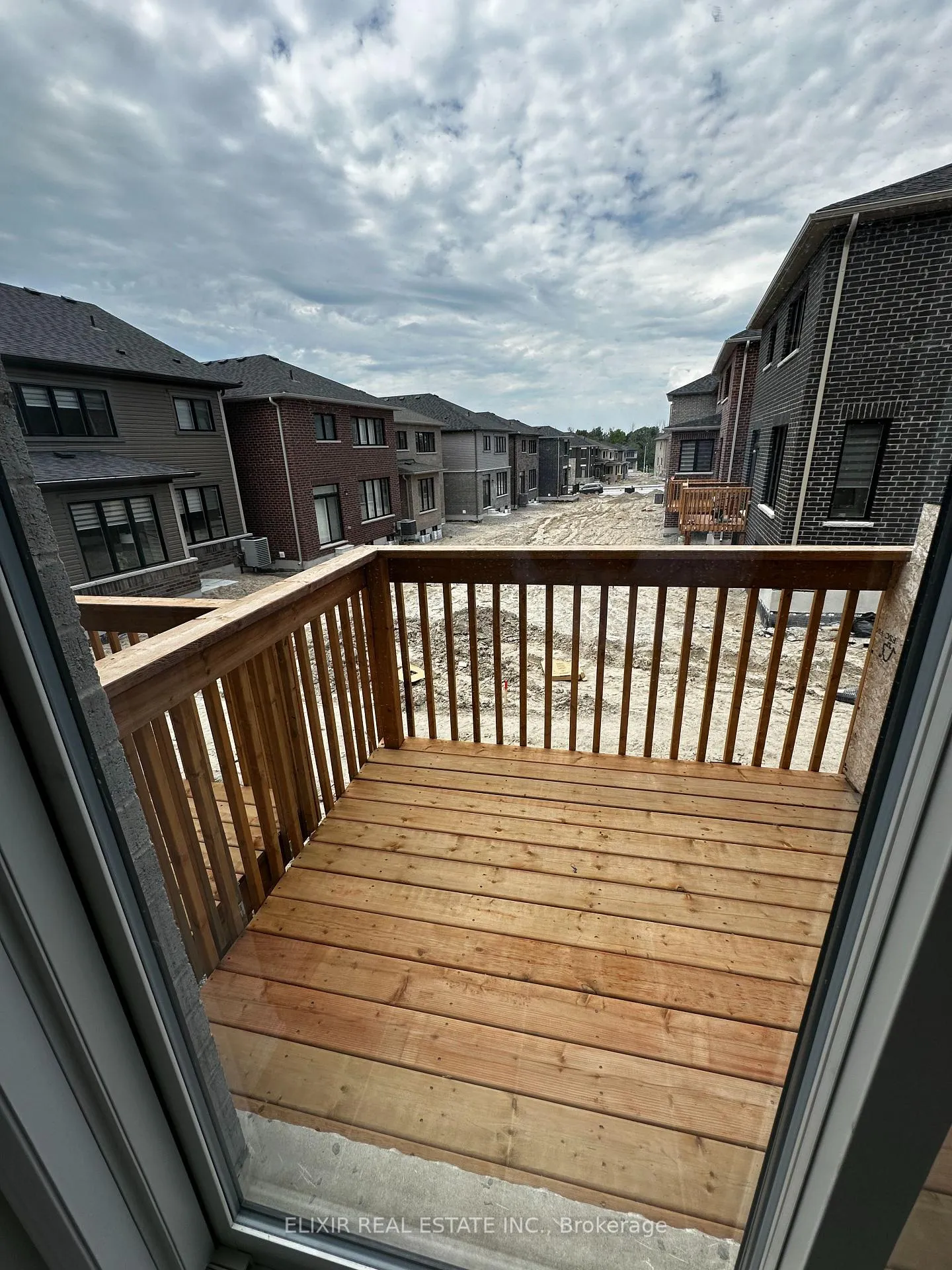Photo 31 of 141 Fenchurch Manor, Barrie, Rural Barrie Southeast — HOMEH