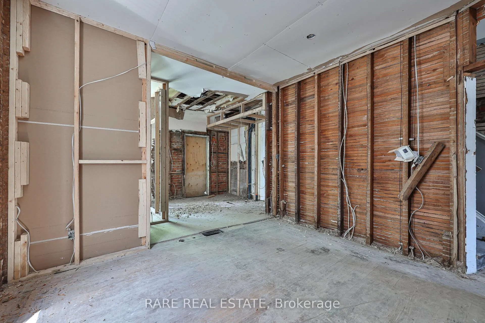 Photo 5 of 21 Chestnut Avenue, Hamilton, Central — HOMEH