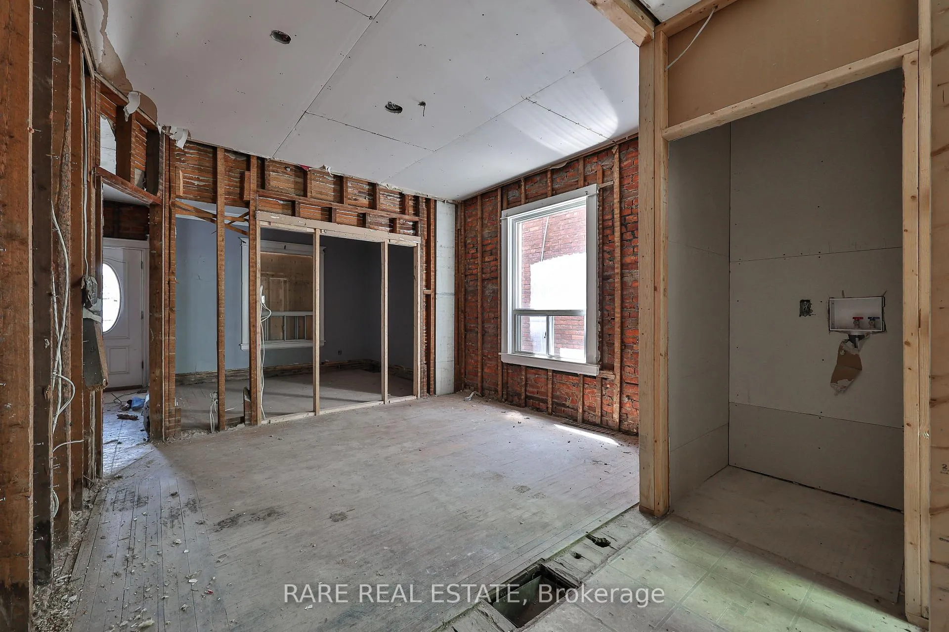 Photo 6 of 21 Chestnut Avenue, Hamilton, Central — HOMEH