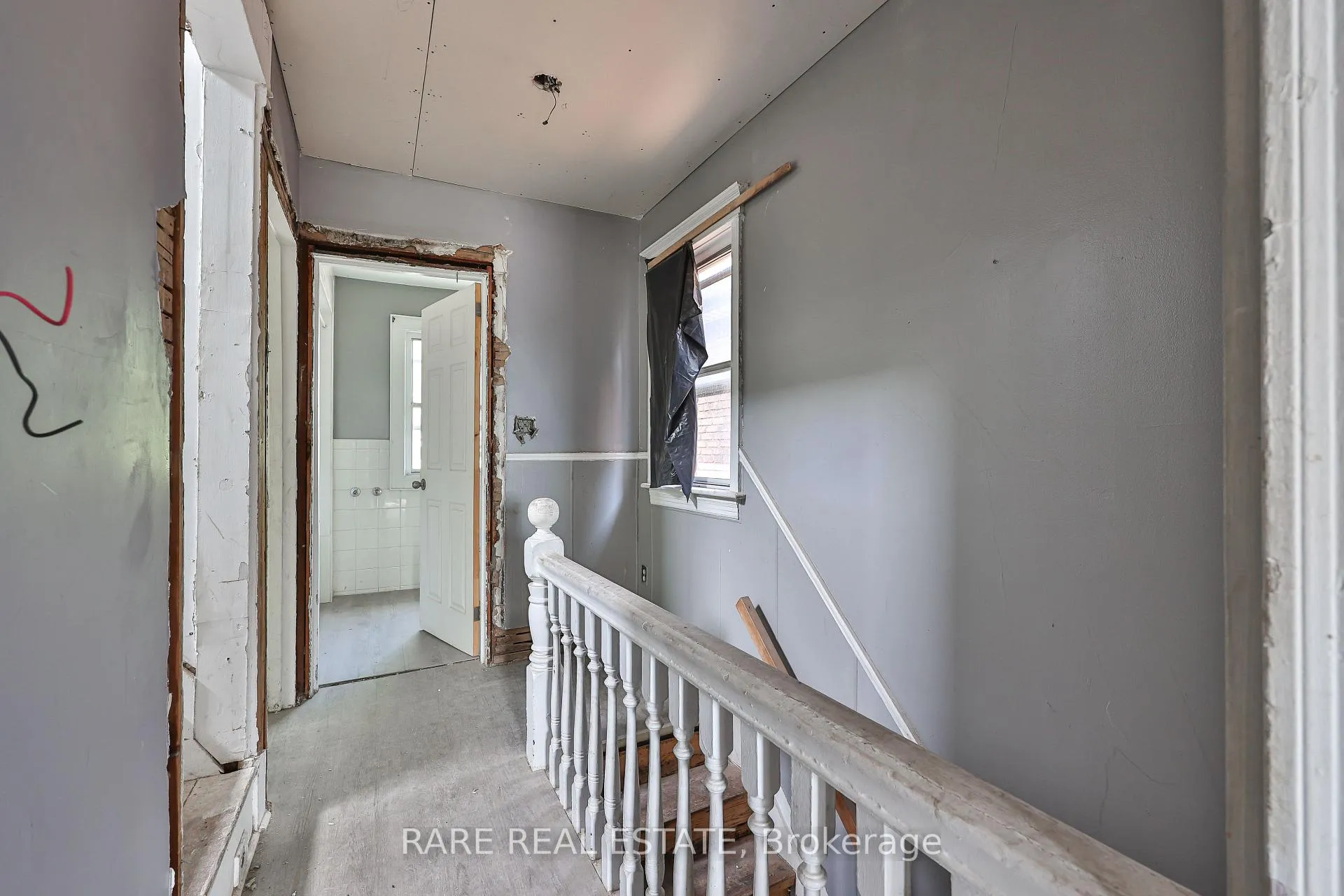 Photo 13 of 21 Chestnut Avenue, Hamilton, Central — HOMEH