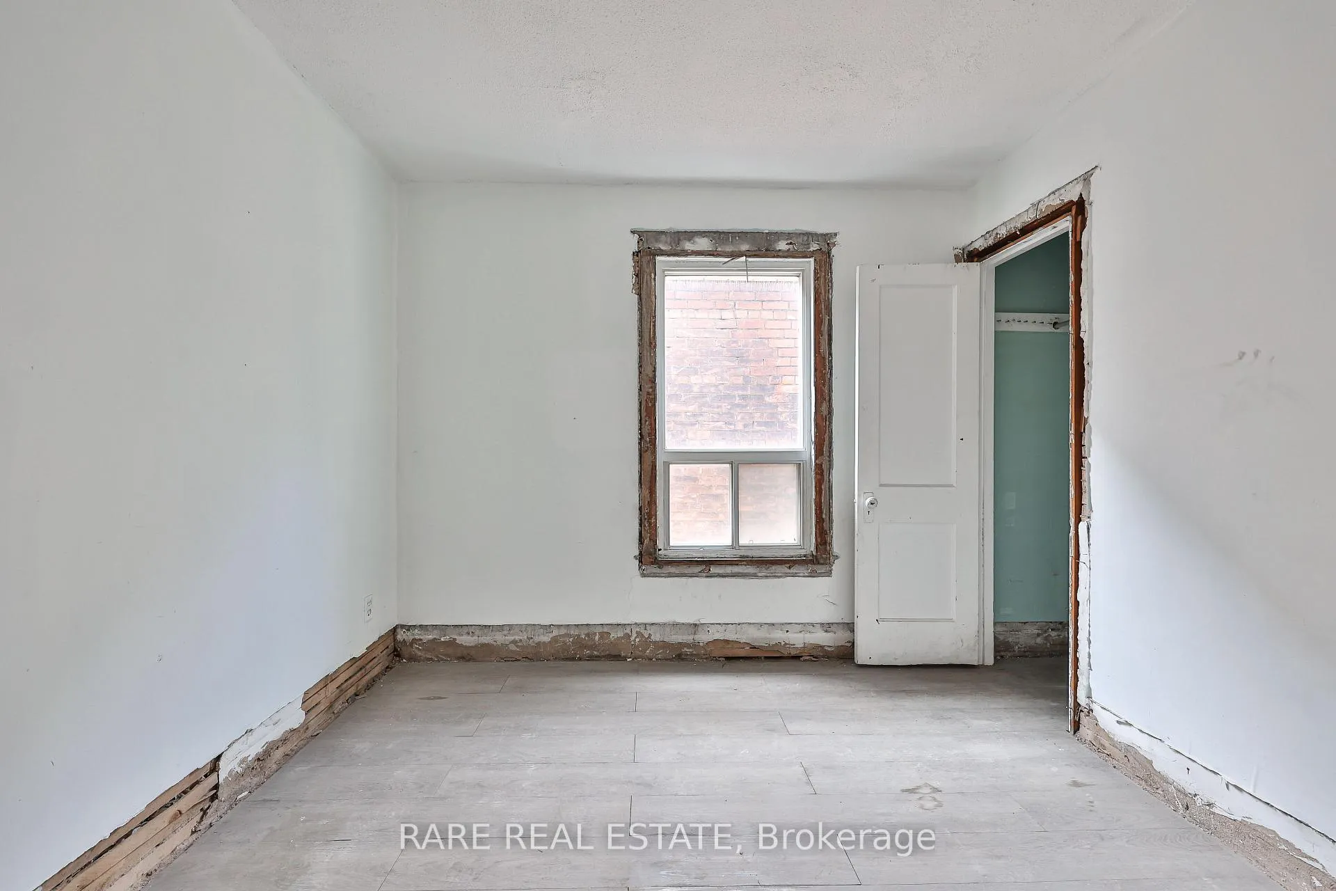 Photo 16 of 21 Chestnut Avenue, Hamilton, Central — HOMEH