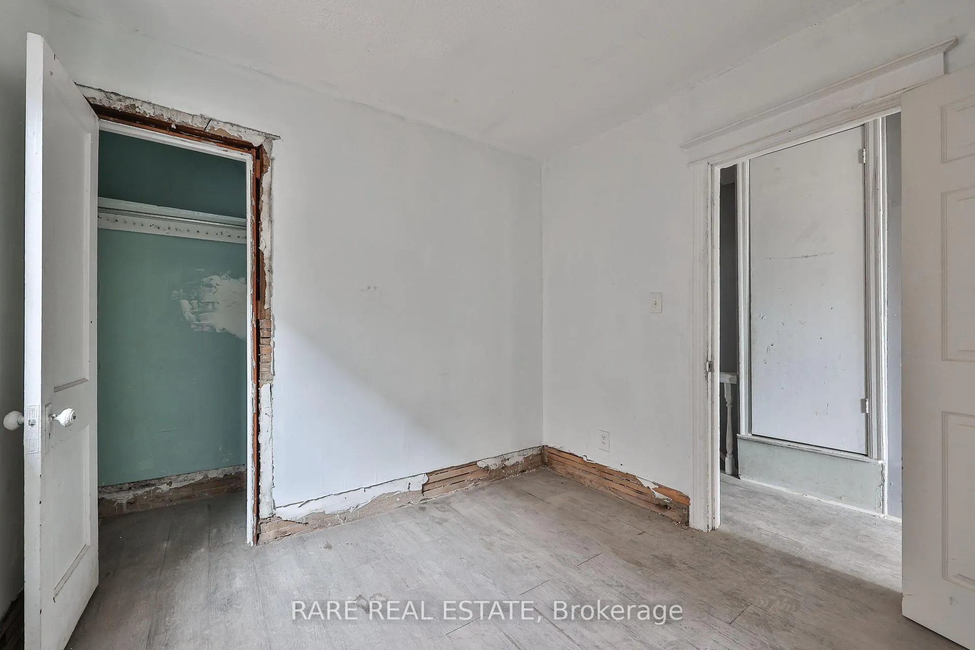 Photo 17 of 21 Chestnut Avenue, Hamilton, Central — HOMEH