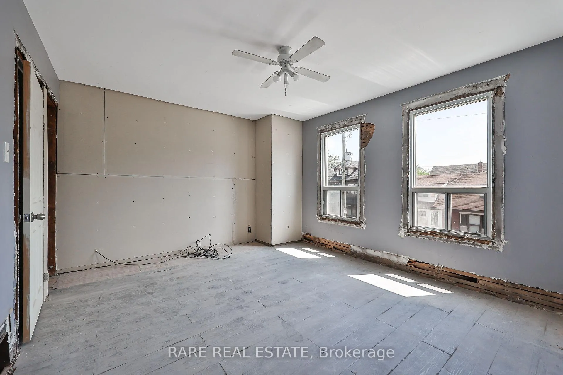 Photo 19 of 21 Chestnut Avenue, Hamilton, Central — HOMEH