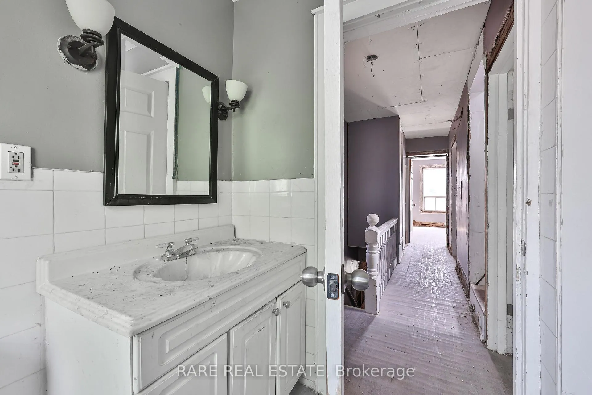Photo 22 of 21 Chestnut Avenue, Hamilton, Central — HOMEH