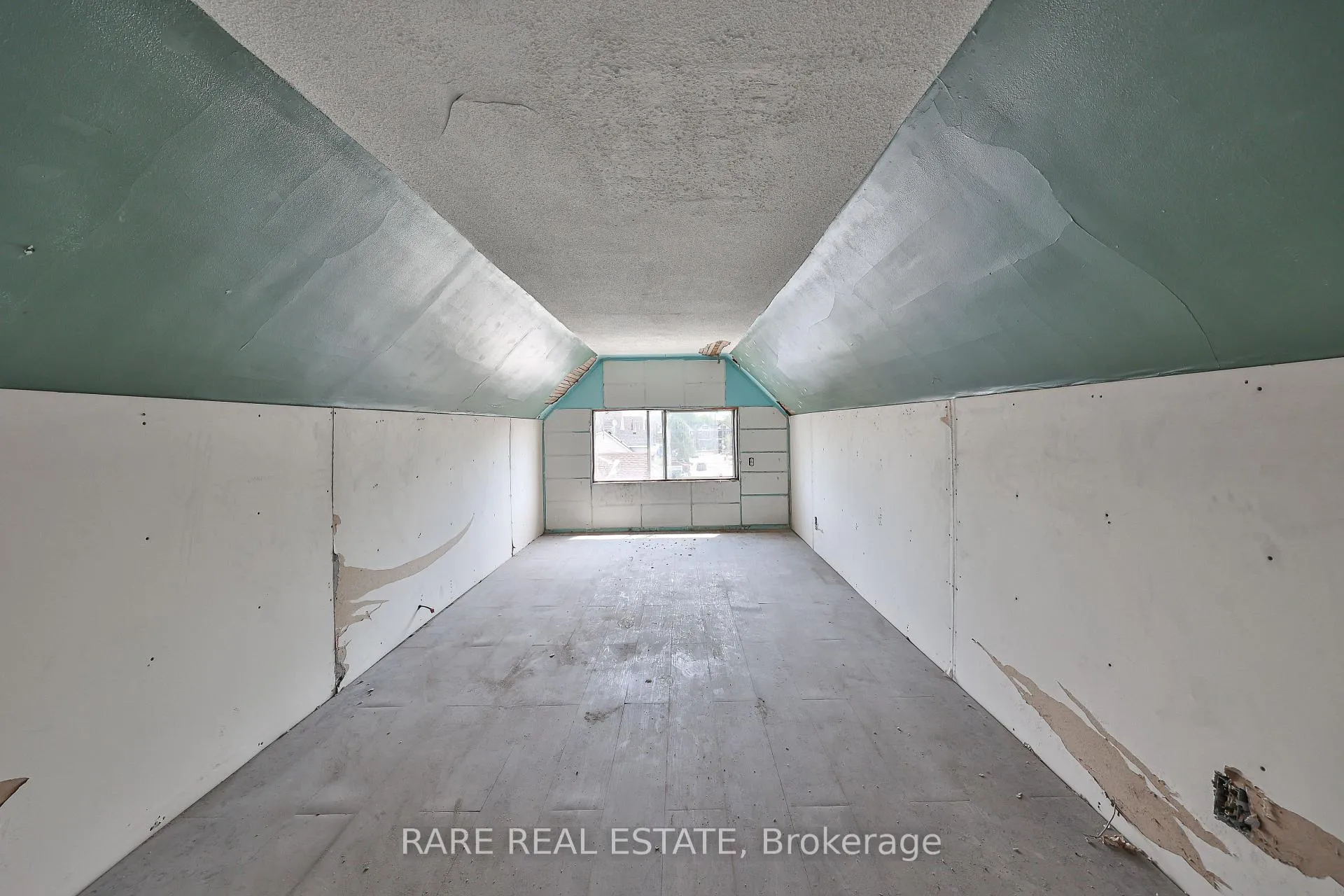 Photo 24 of 21 Chestnut Avenue, Hamilton, Central — HOMEH