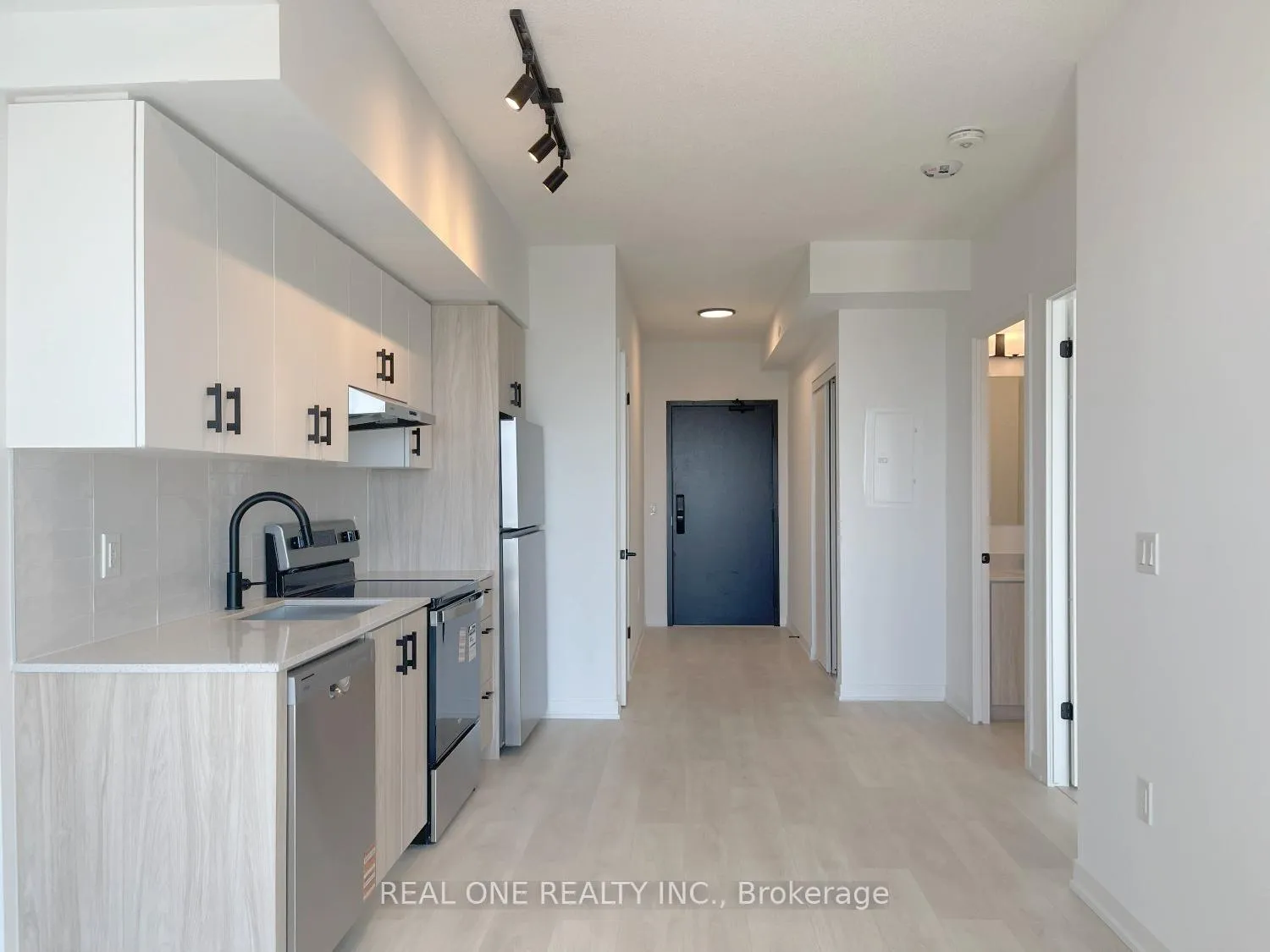 Photo 9 of Unit D1101, 4878 Powers Common, Burlington, Alton — HOMEH